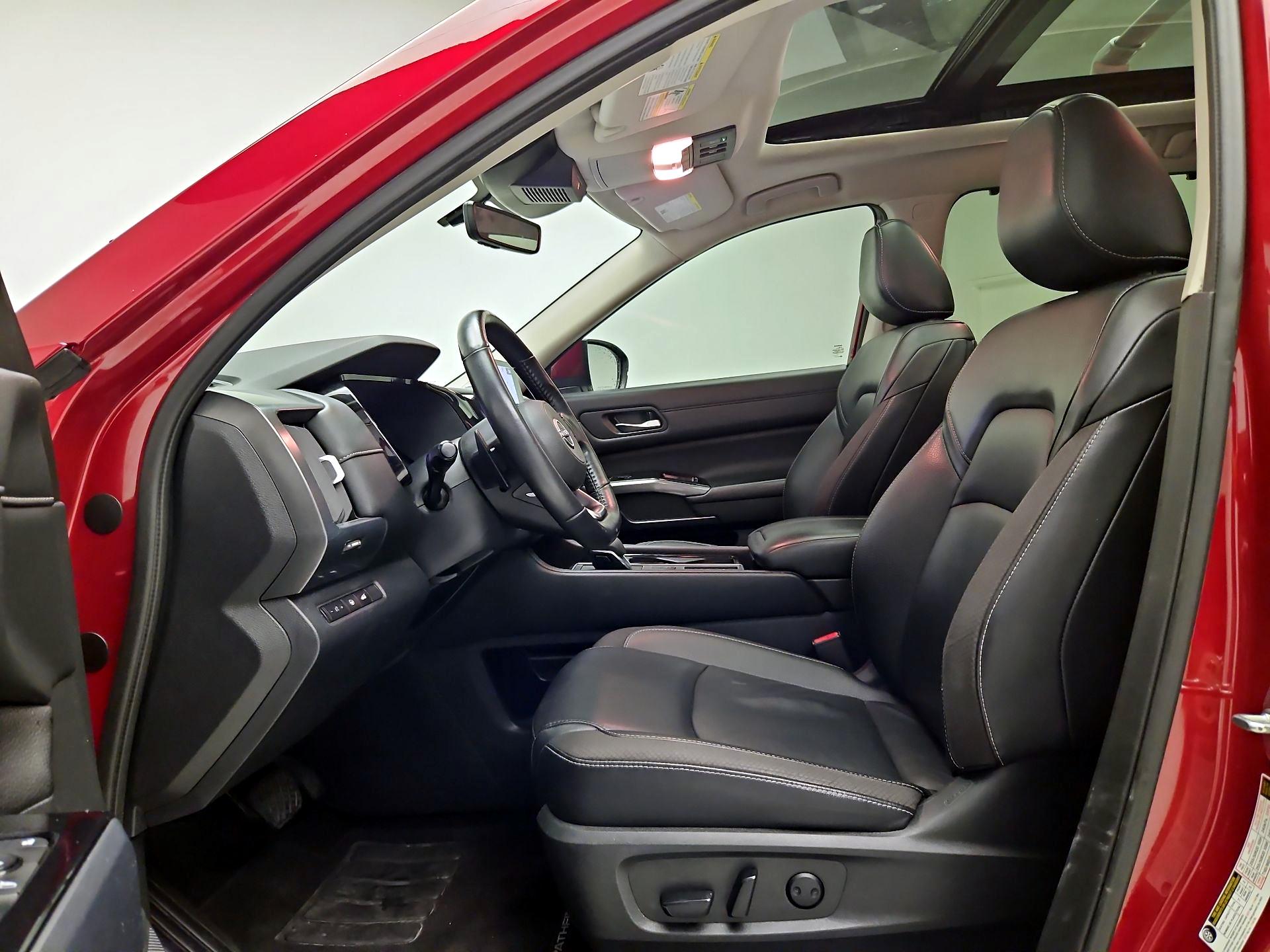 Thumbnail: 2023 Nissan Pathfinder - 11