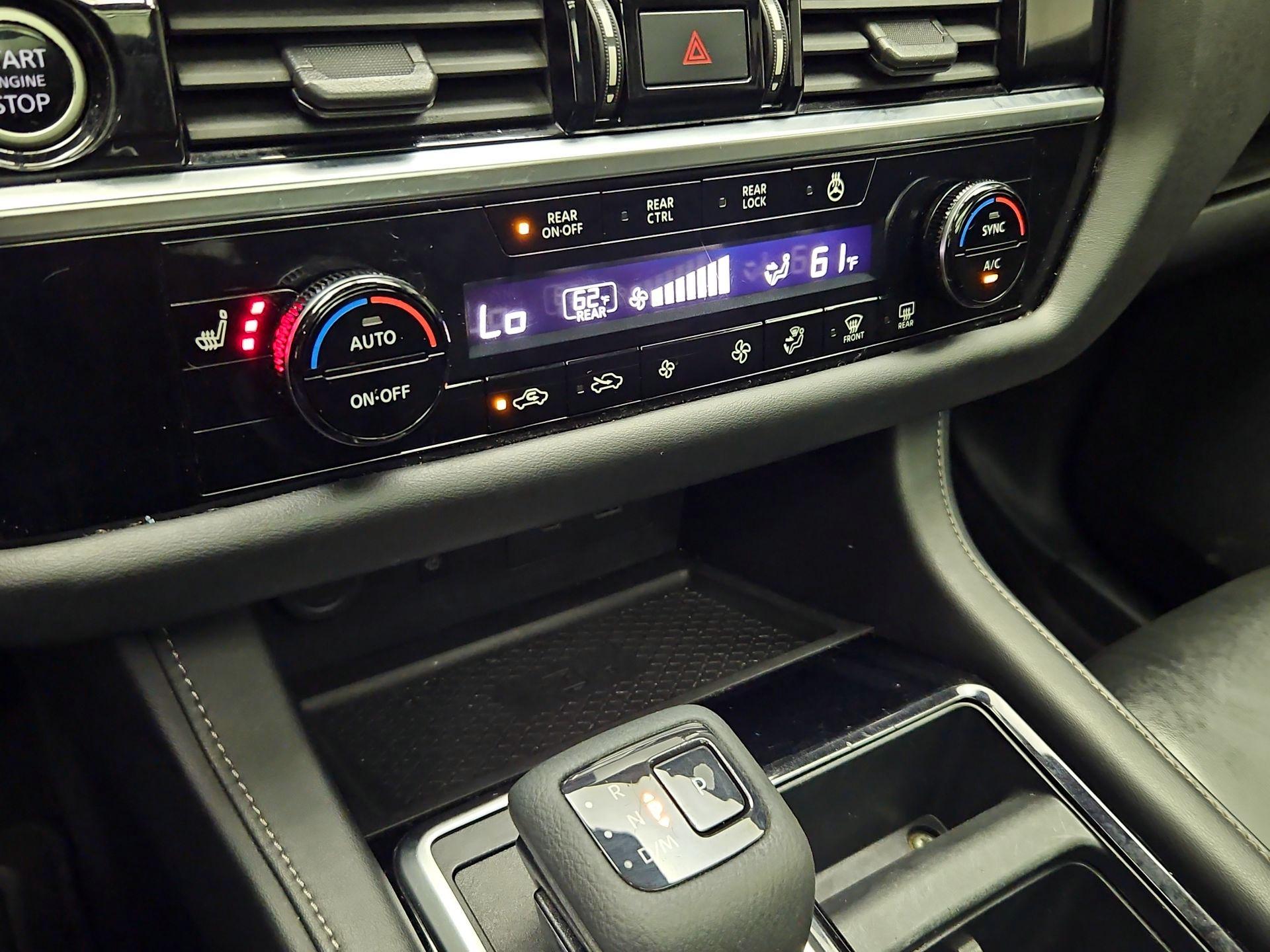 Thumbnail: 2023 Nissan Pathfinder - 17