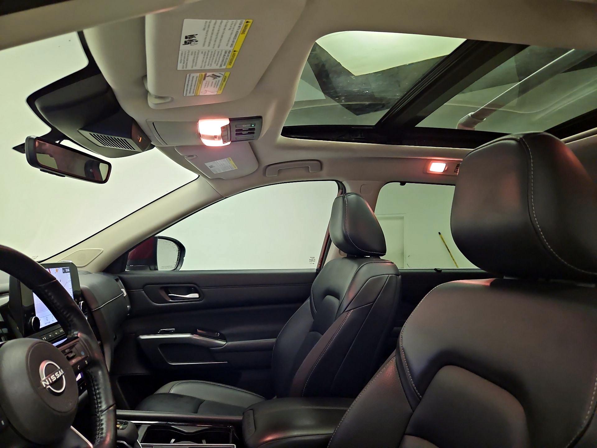 Thumbnail: 2023 Nissan Pathfinder - 20