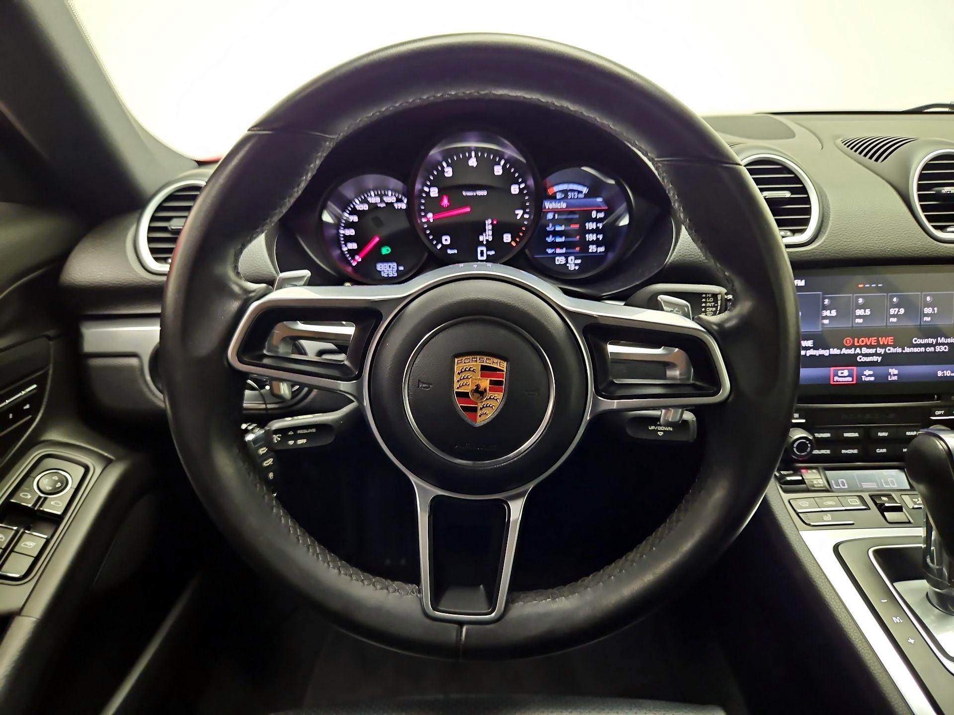 Thumbnail: 2018 Porsche 718 Cayman - 10