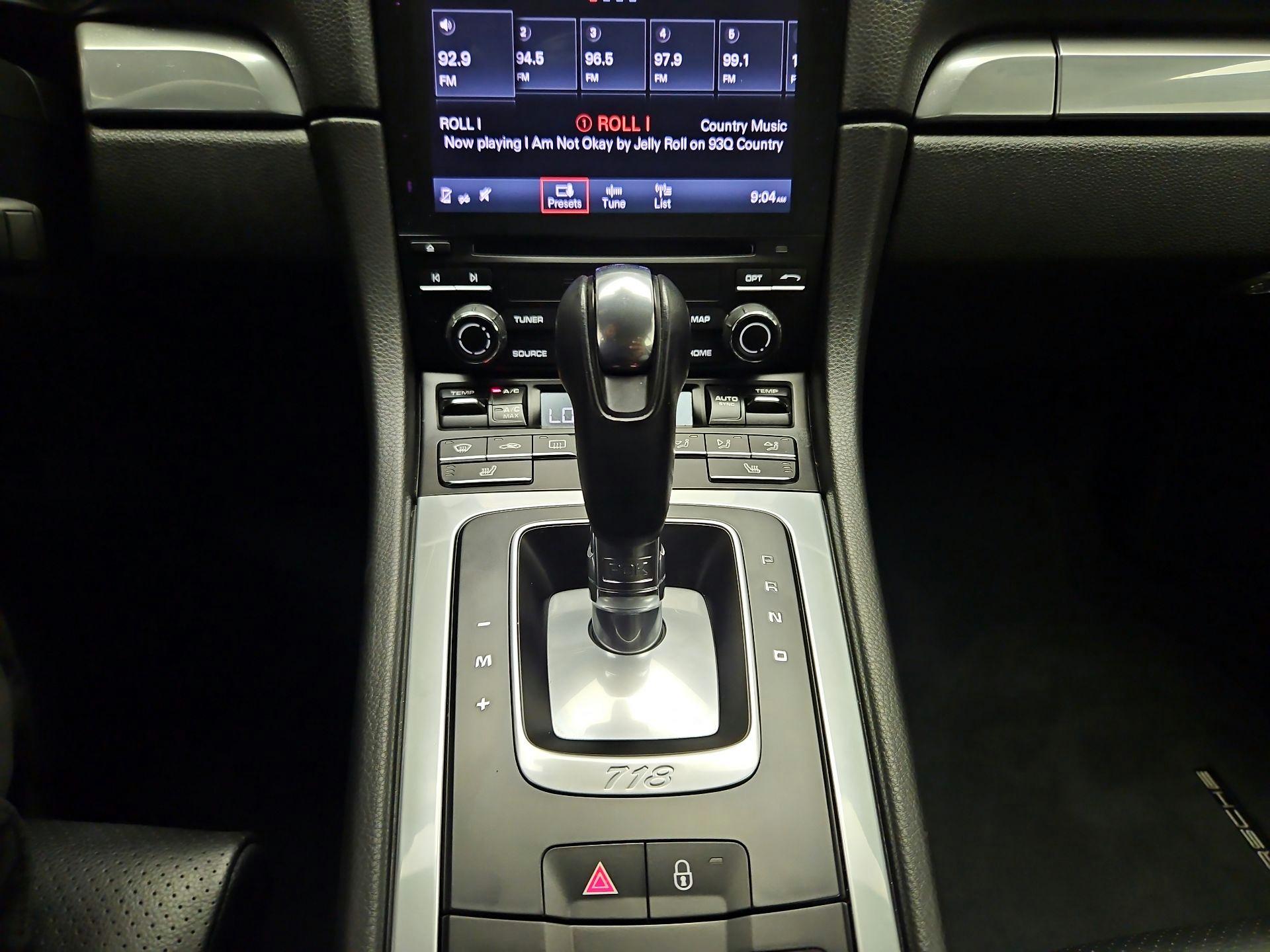 Thumbnail: 2018 Porsche 718 Cayman - 16