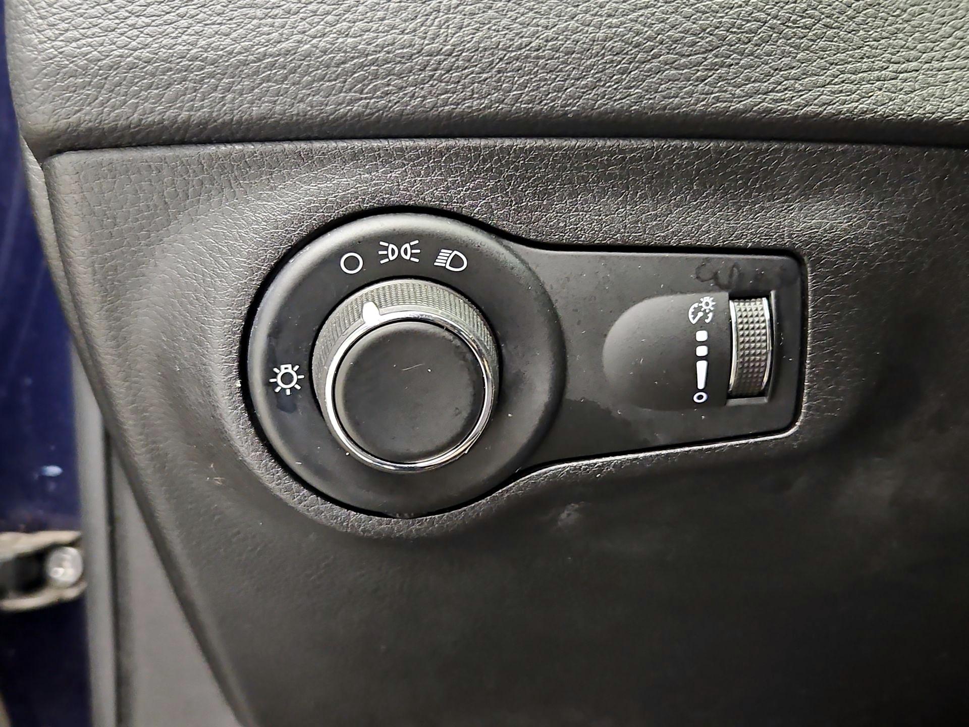 Thumbnail: 2018 Jeep Compass - 13