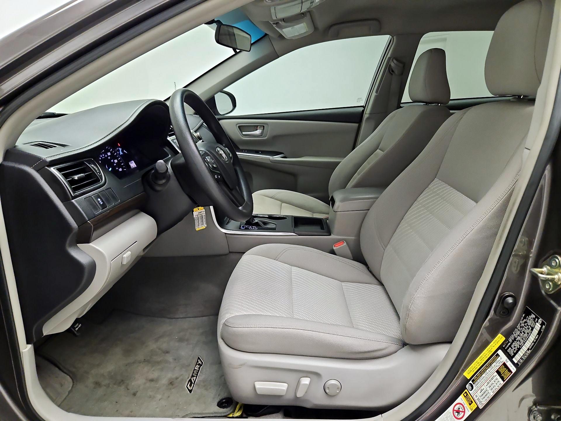 Thumbnail: 2015 Toyota Camry - 11