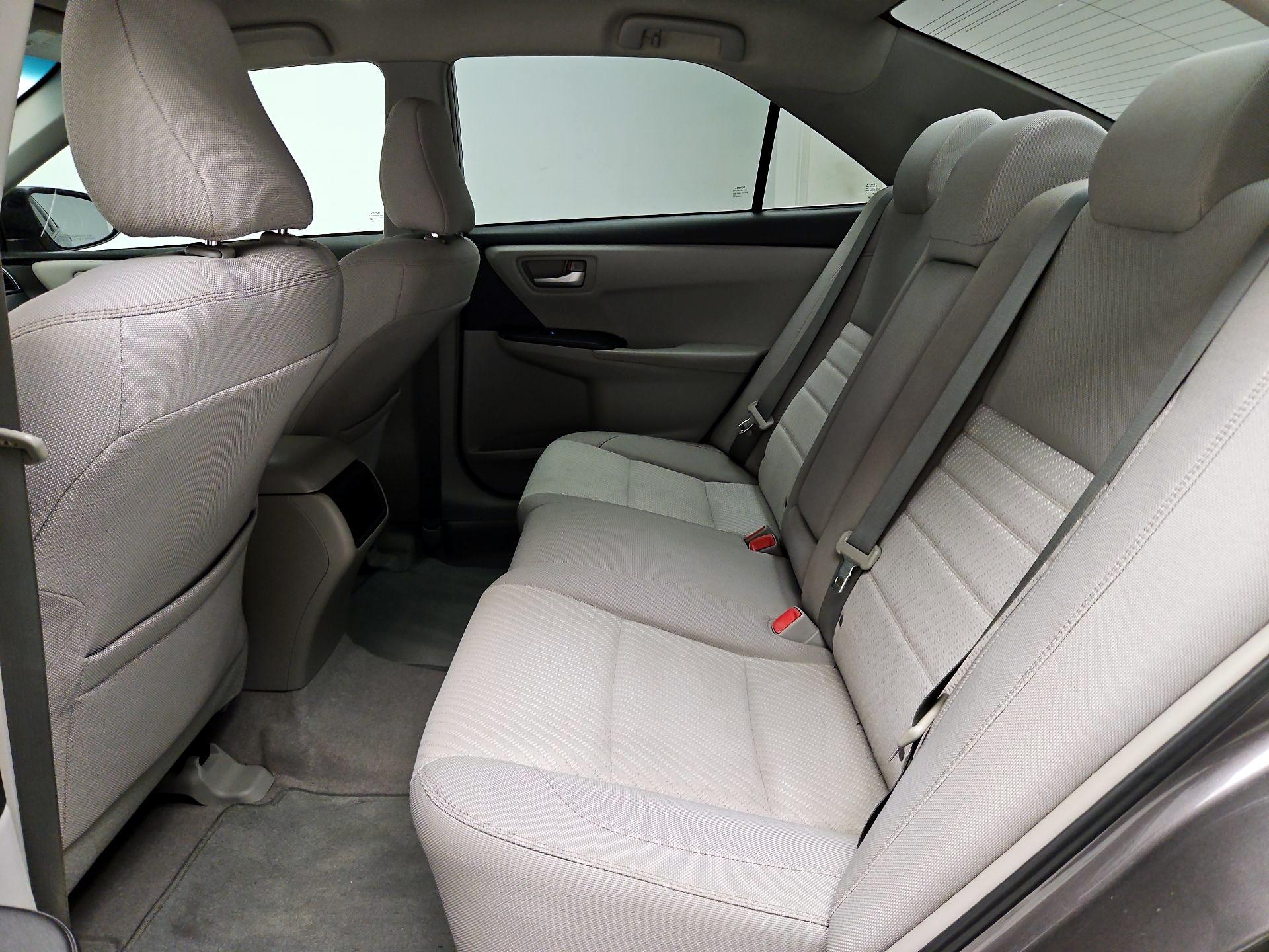 Thumbnail: 2015 Toyota Camry - 17