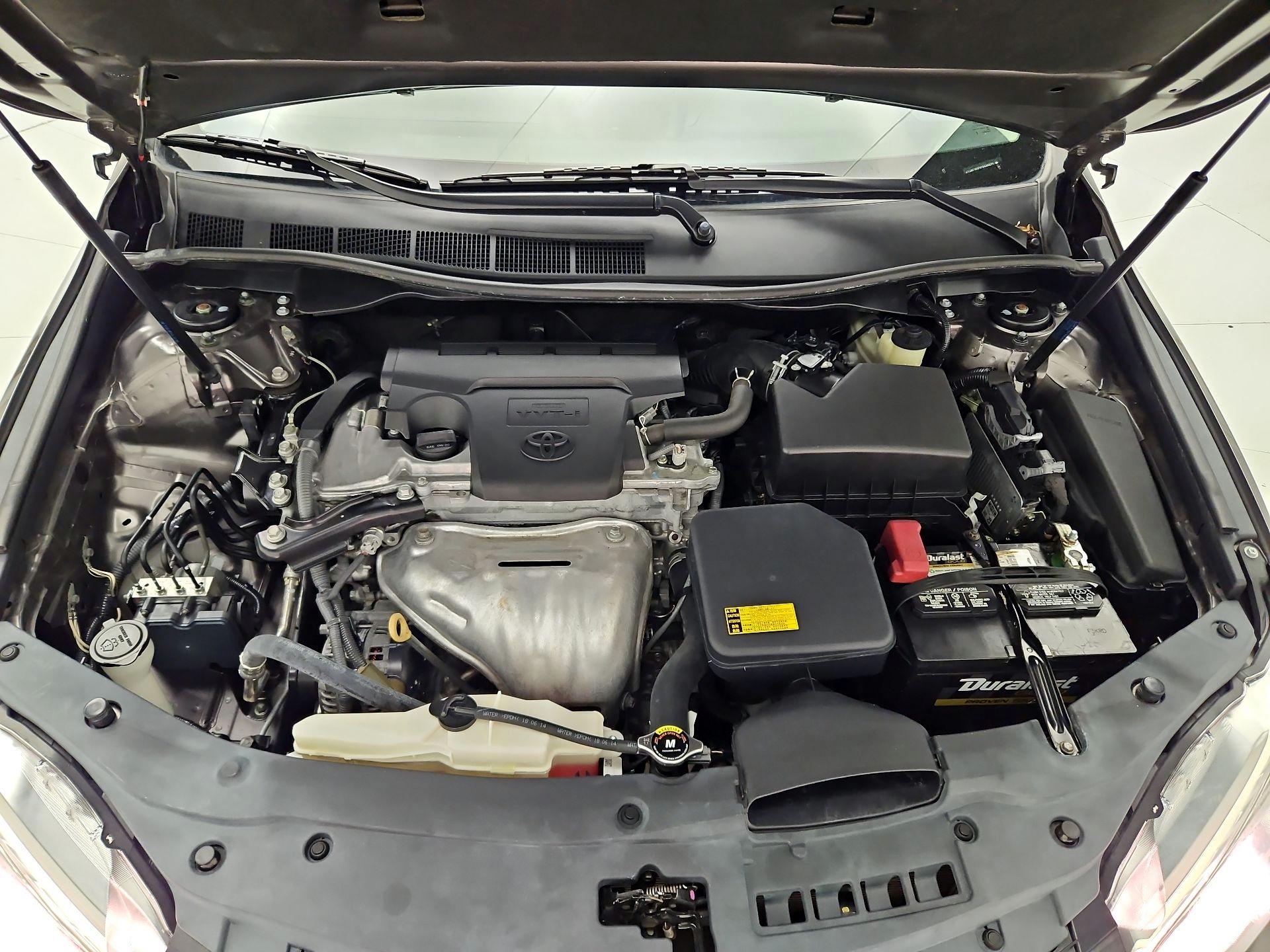 Thumbnail: 2015 Toyota Camry - 19