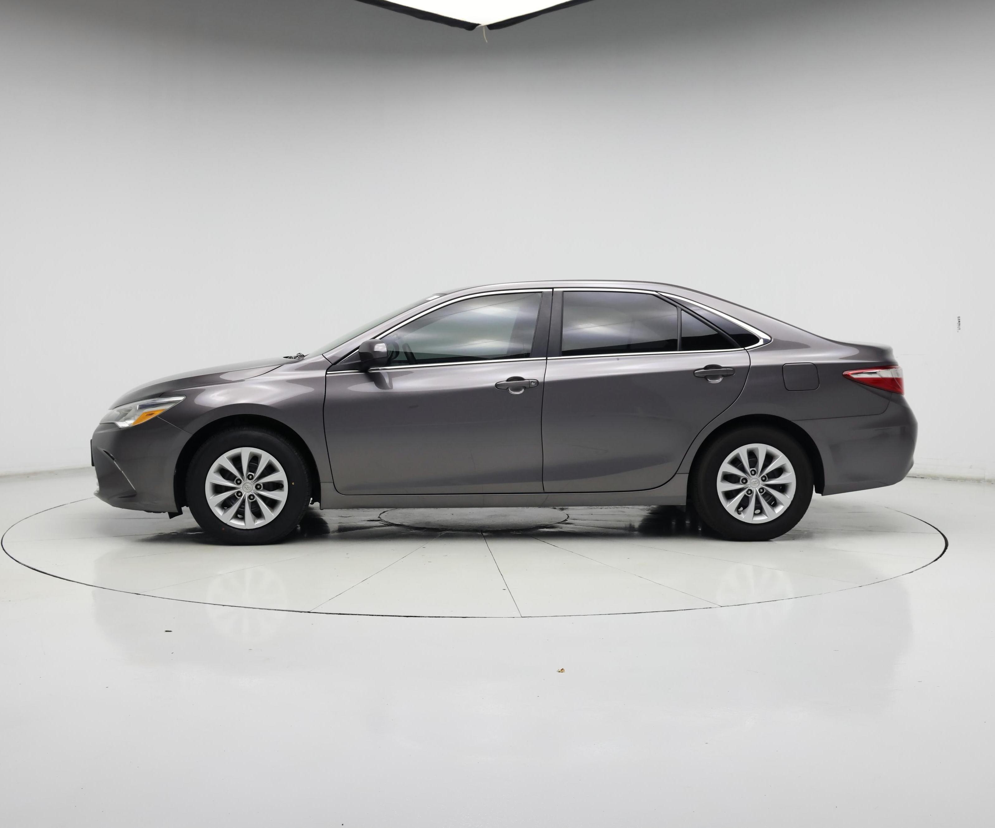 Thumbnail: 2015 Toyota Camry - 3