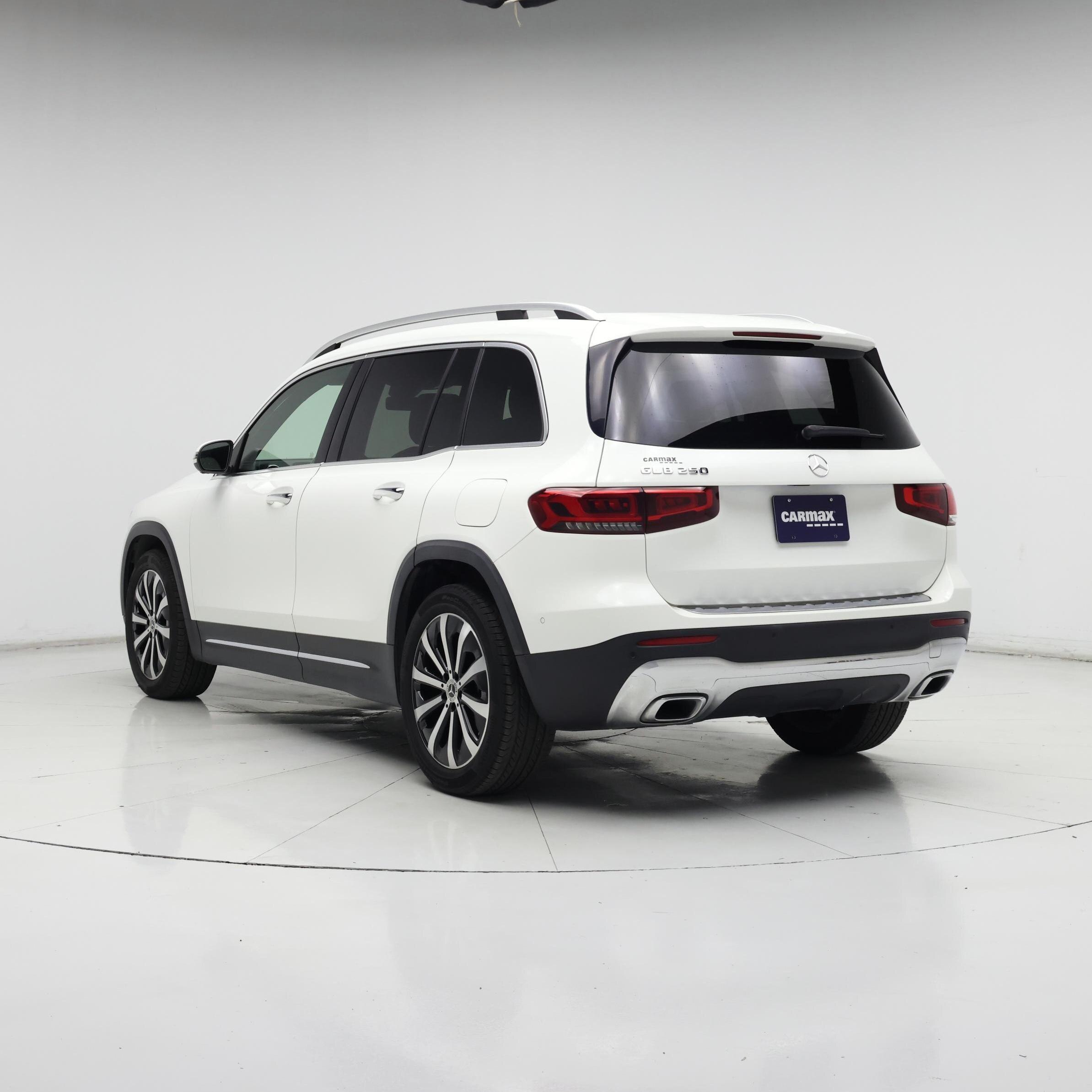 Thumbnail: 2021 Mercedes-Benz GLB - 2