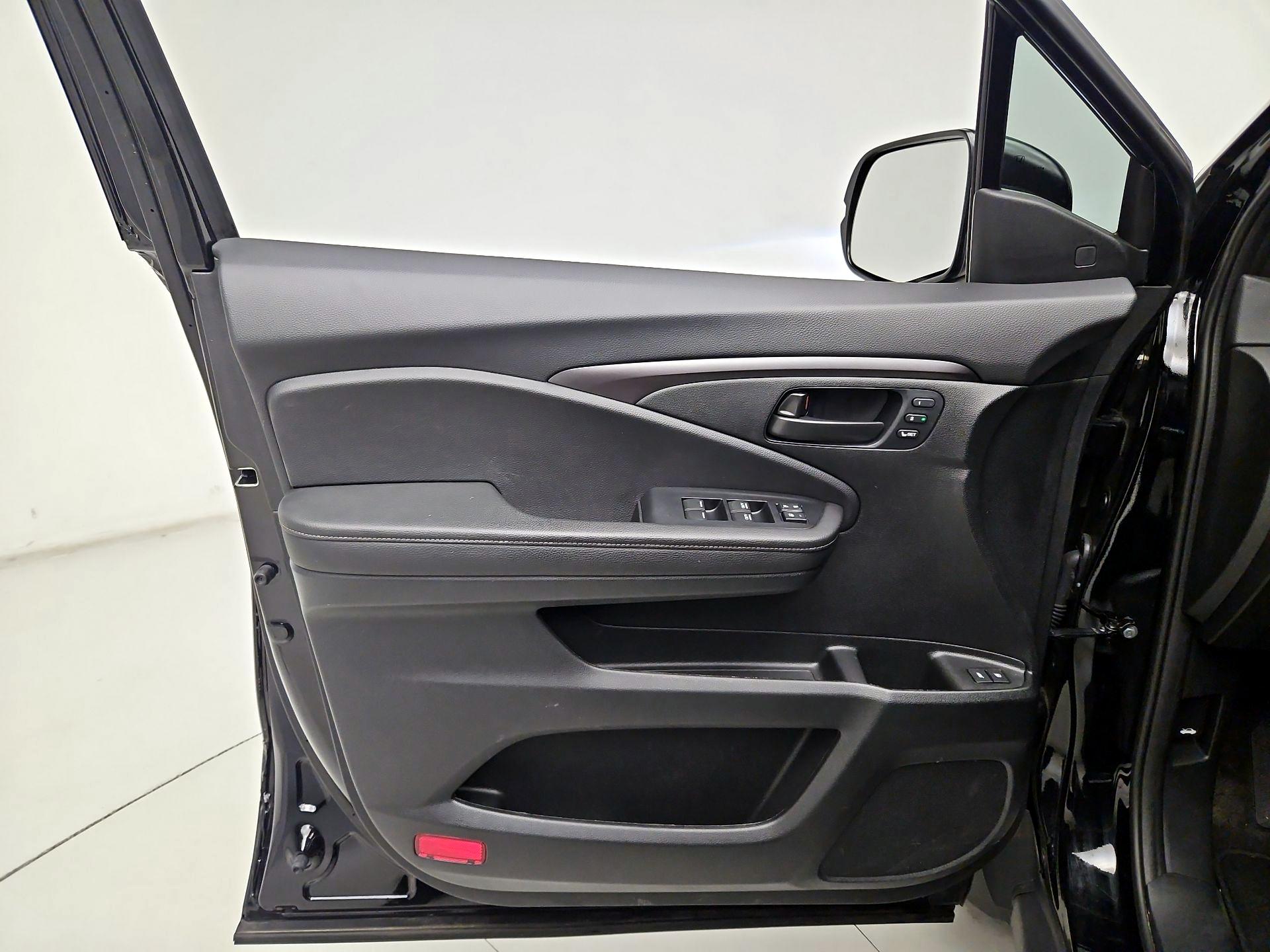 Thumbnail: 2025 Honda Passport - 12