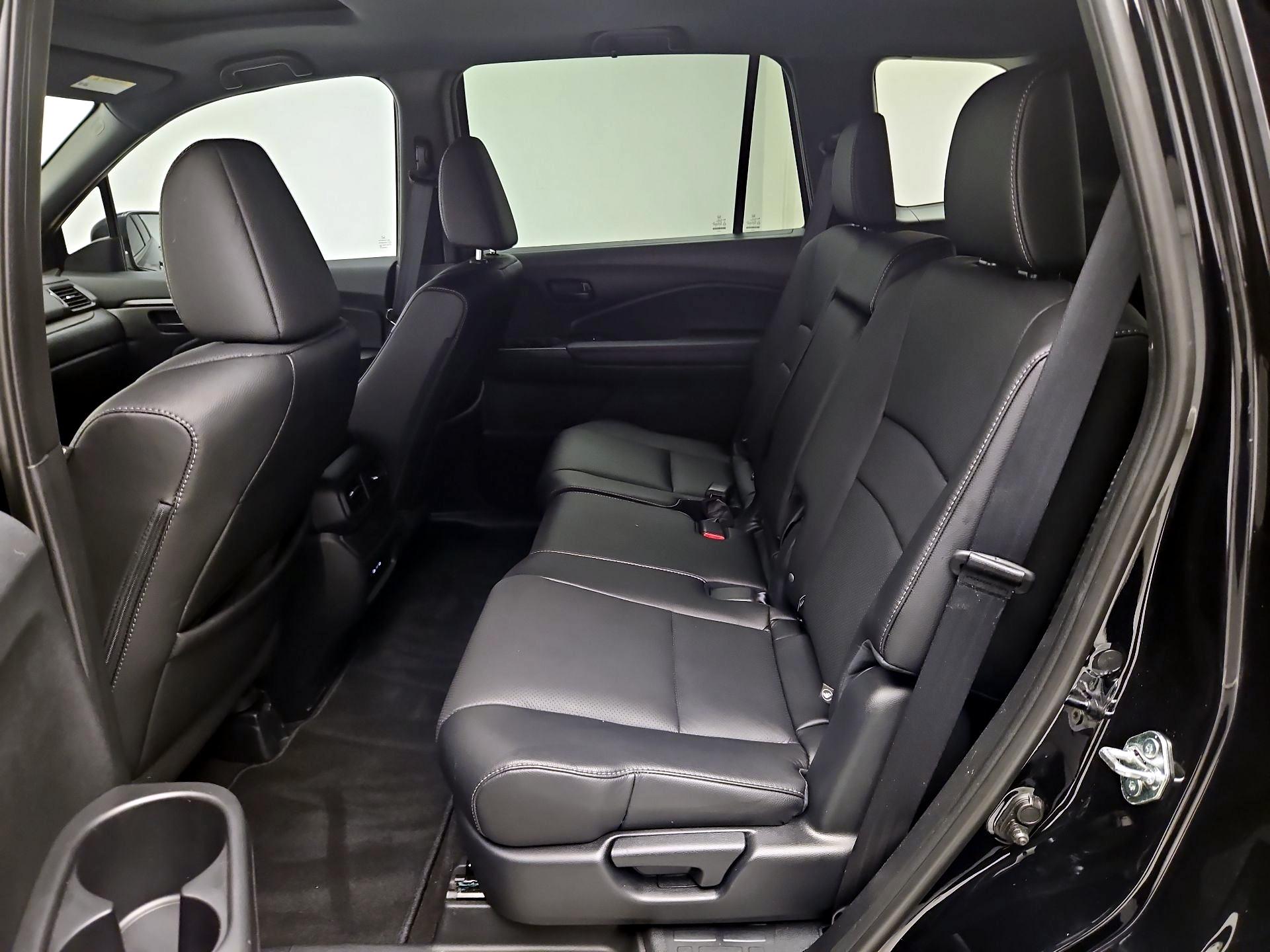 Thumbnail: 2025 Honda Passport - 17