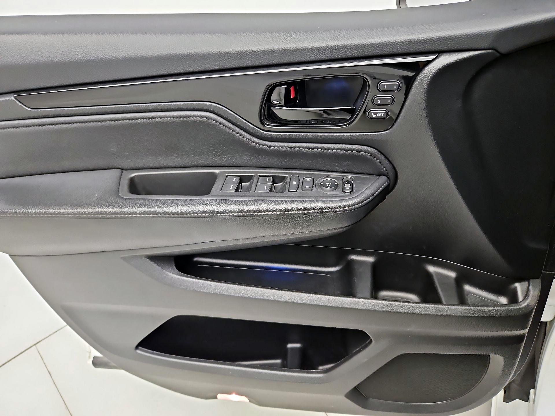 Thumbnail: 2022 Honda Odyssey - 12