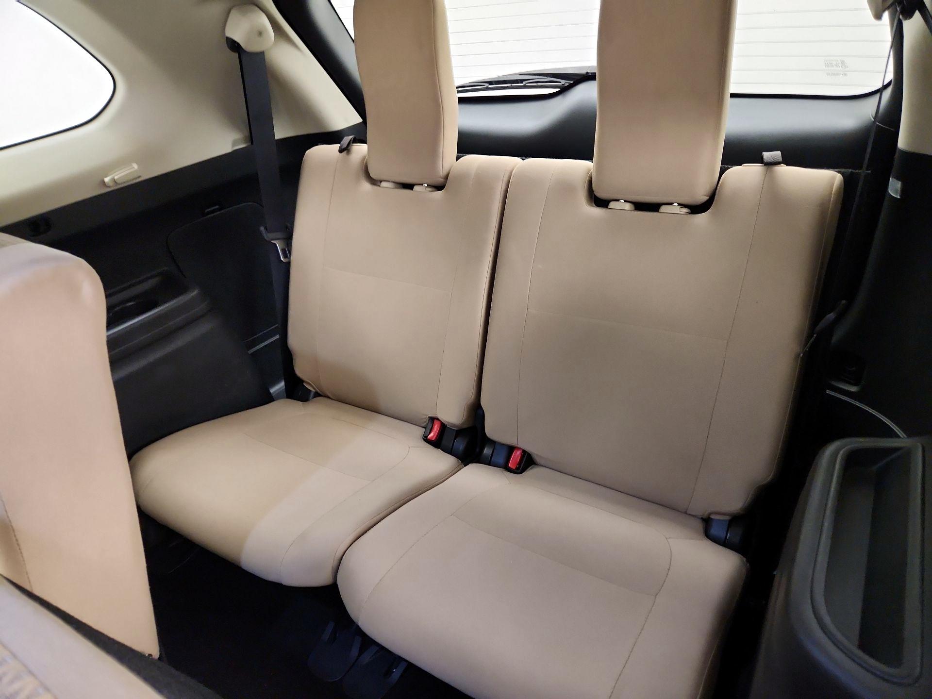 Thumbnail: 2016 Mitsubishi Outlander - 20