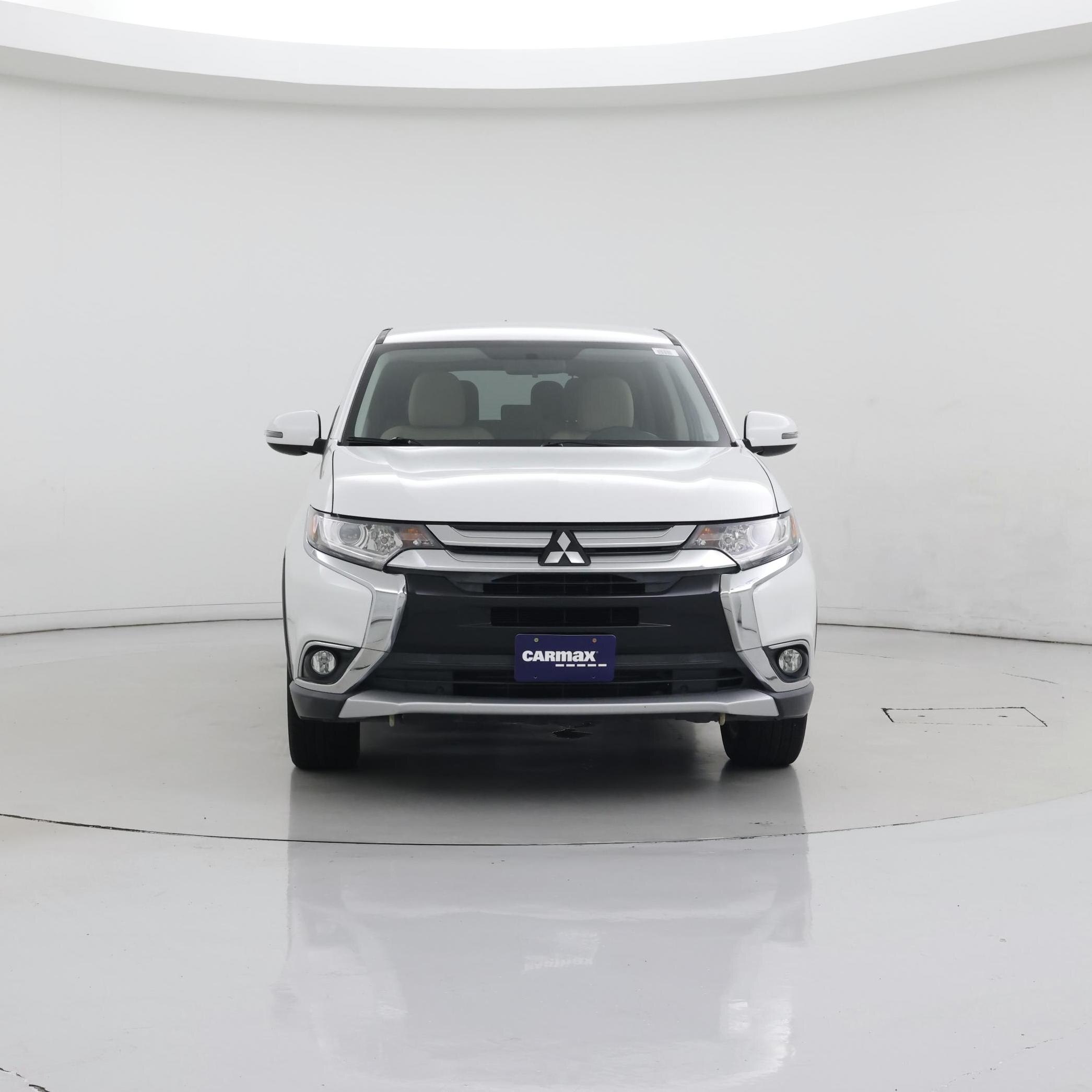 Thumbnail: 2016 Mitsubishi Outlander - 5