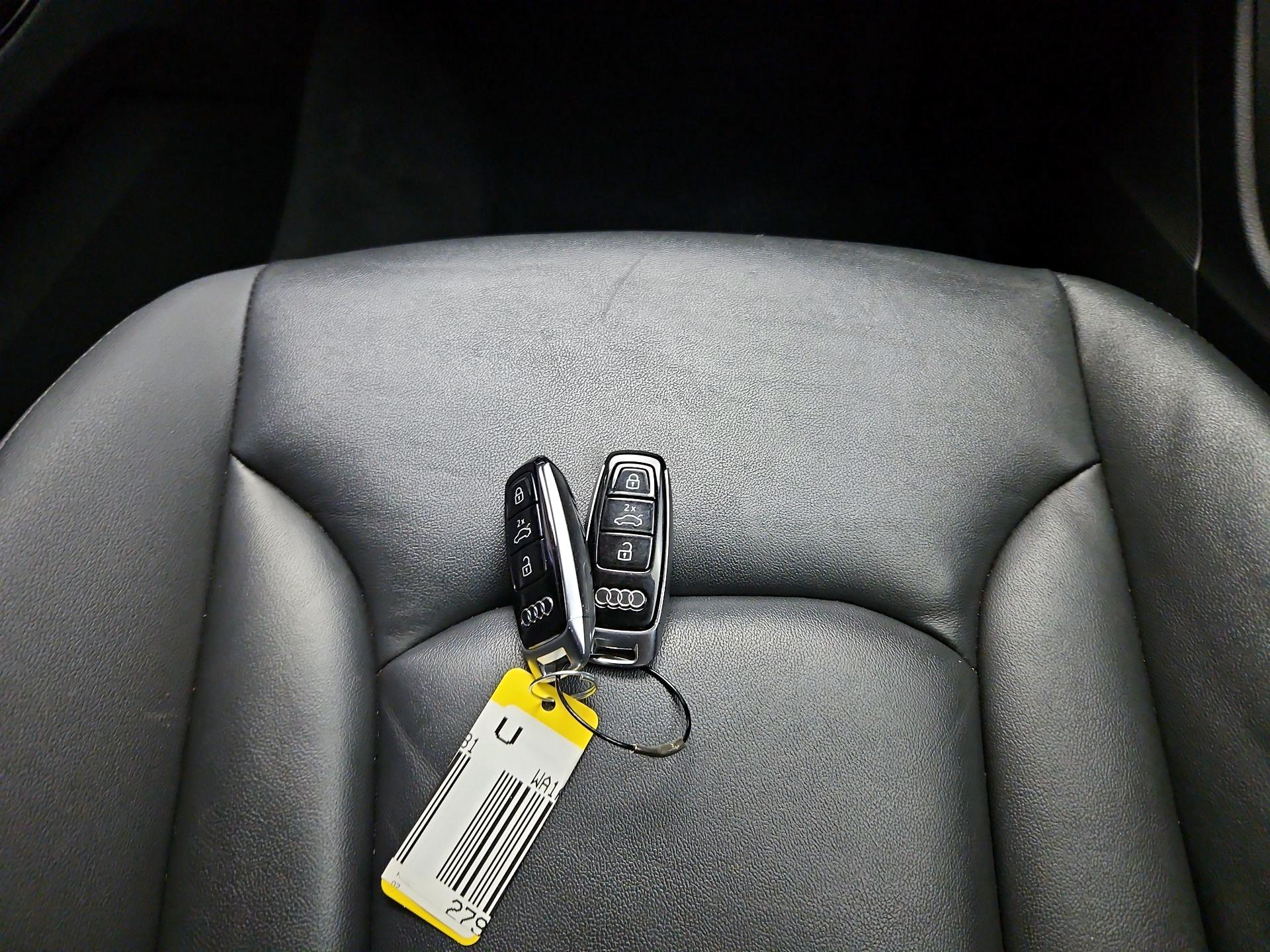 Thumbnail: 2023 Audi Q7 - 20