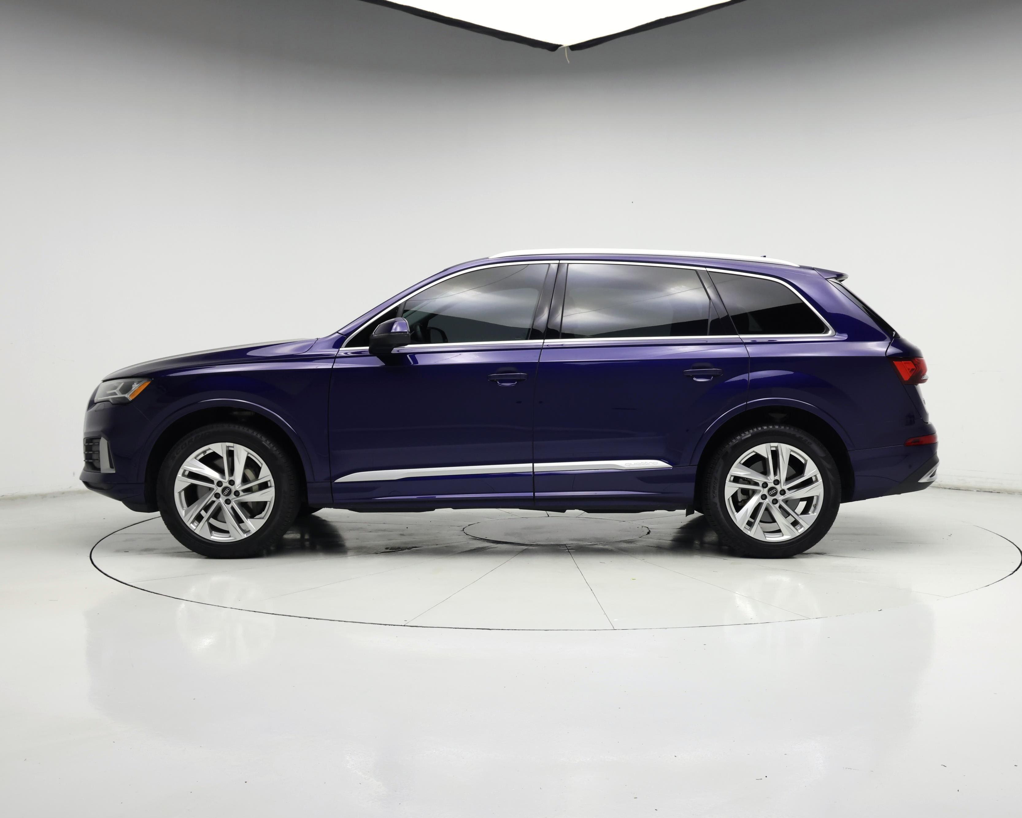 Thumbnail: 2023 Audi Q7 - 3