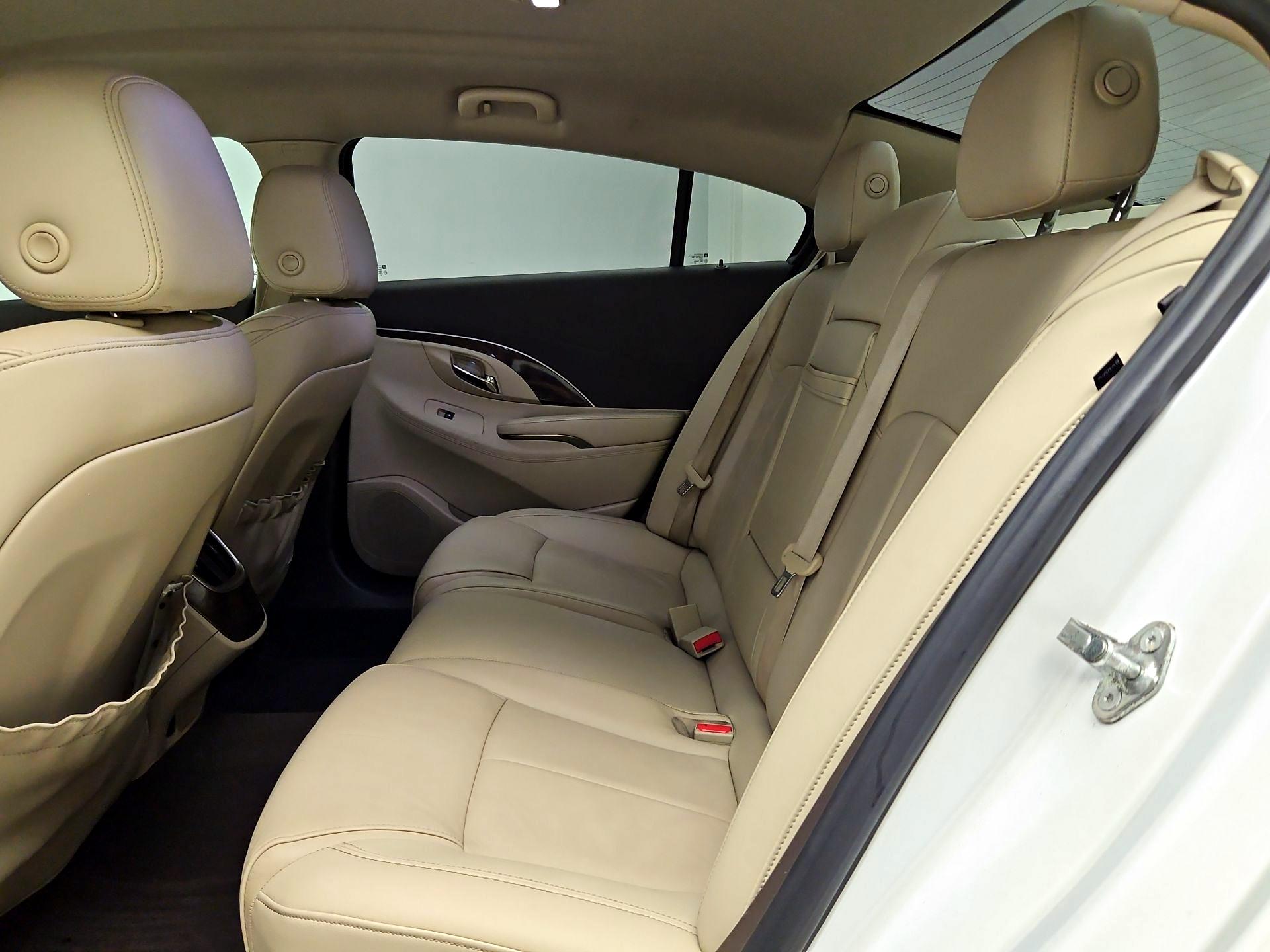 Thumbnail: 2016 Buick LaCrosse - 20