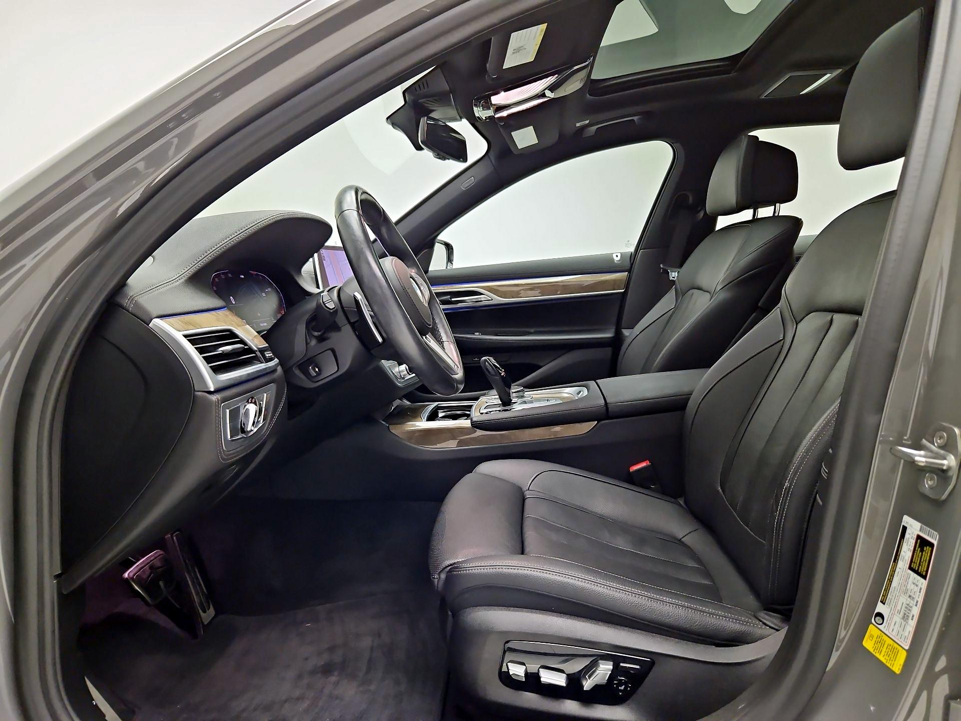 Thumbnail: 2020 BMW 7 Series - 11