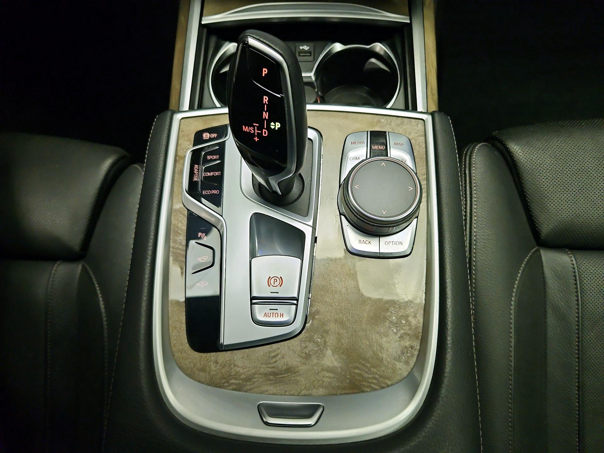 Thumbnail: 2020 BMW 7 Series - 18