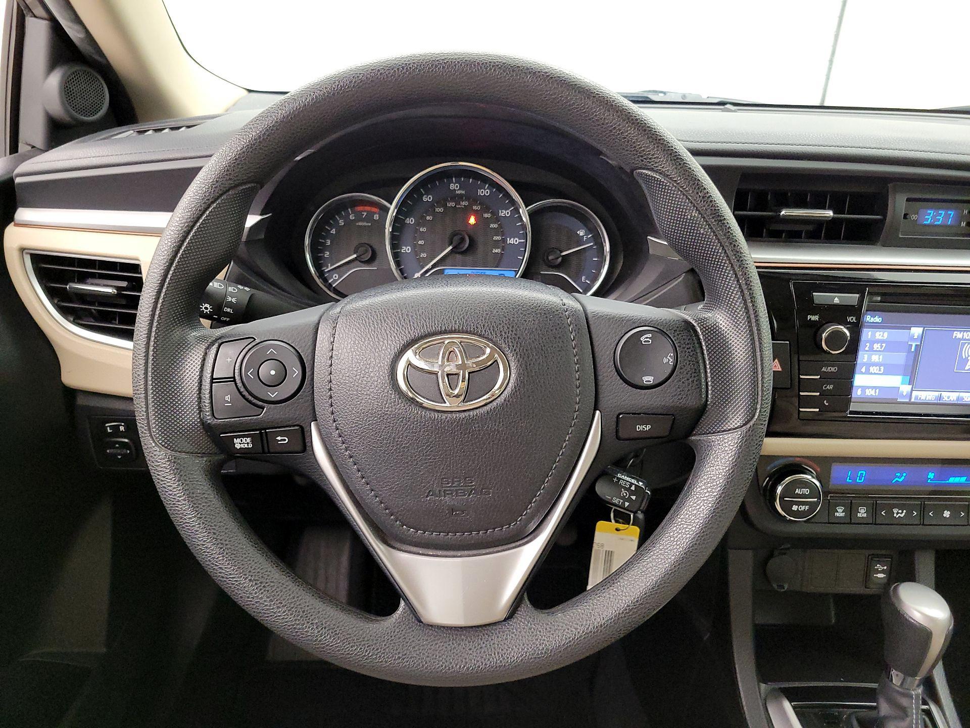 Thumbnail: 2015 Toyota Corolla - 10