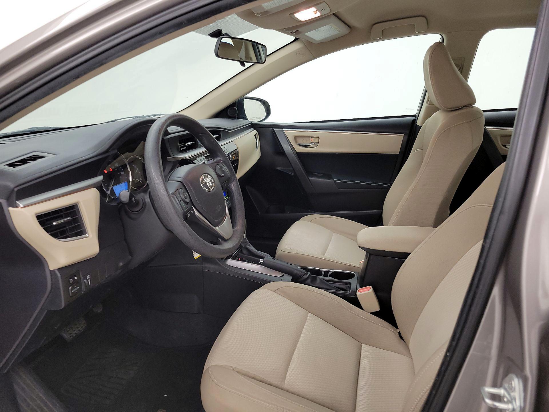 Thumbnail: 2015 Toyota Corolla - 11