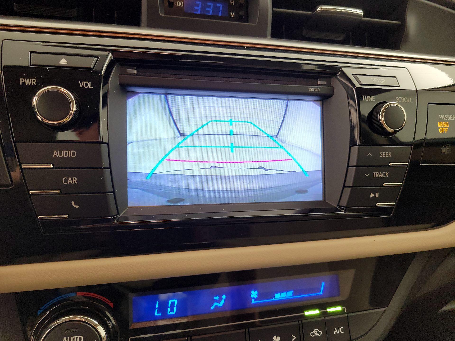 Thumbnail: 2015 Toyota Corolla - 14