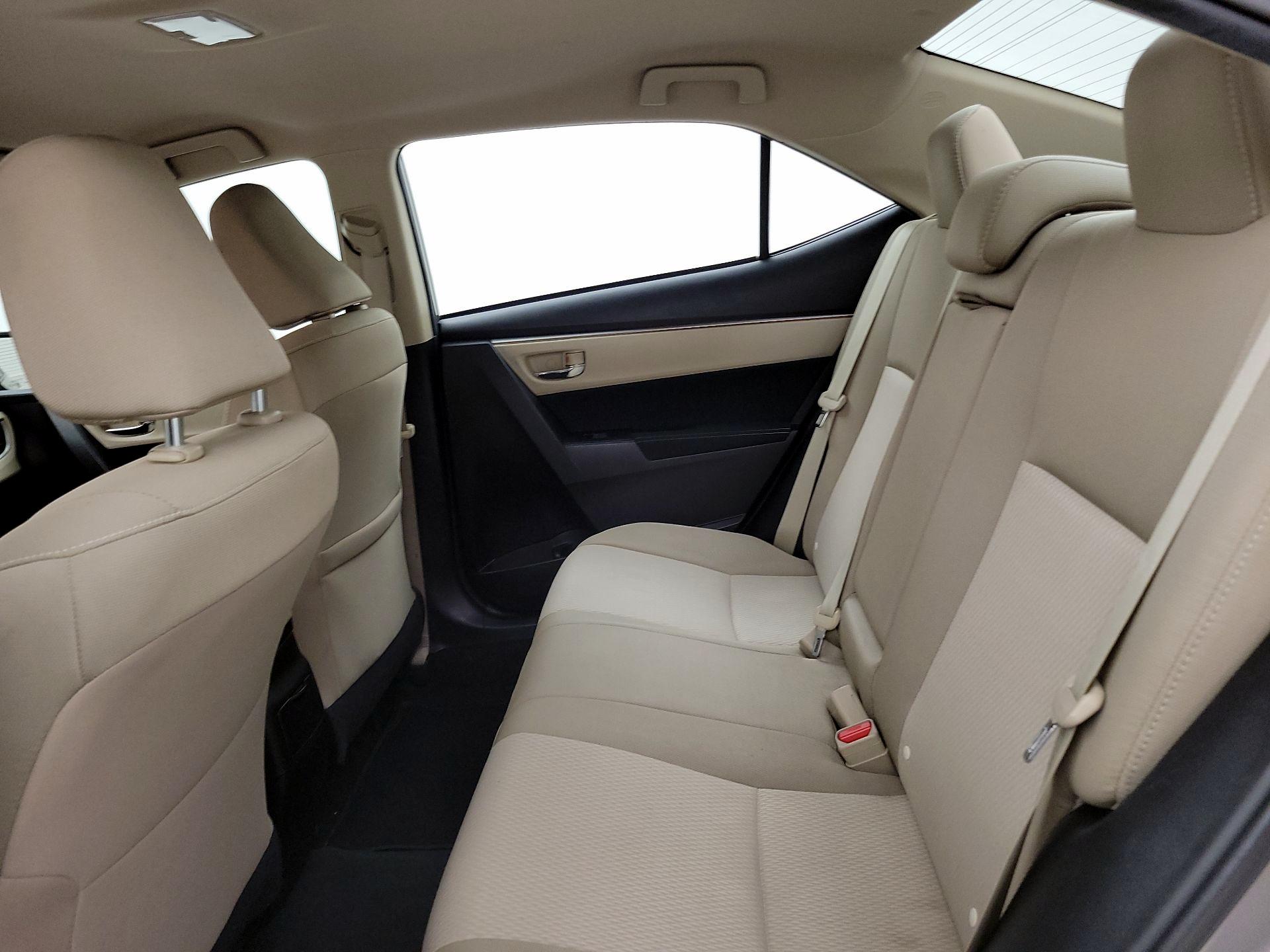 Thumbnail: 2015 Toyota Corolla - 19