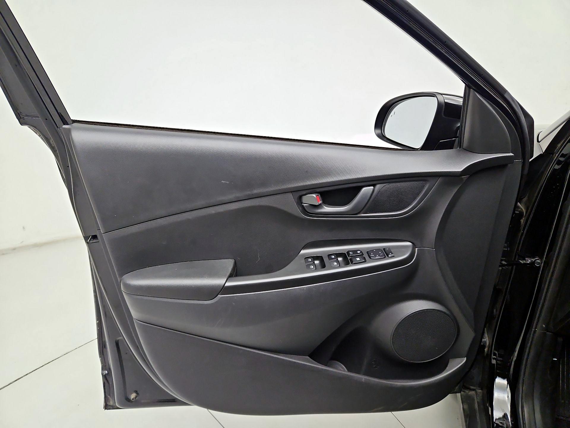 Thumbnail: 2023 Hyundai Kona - 12