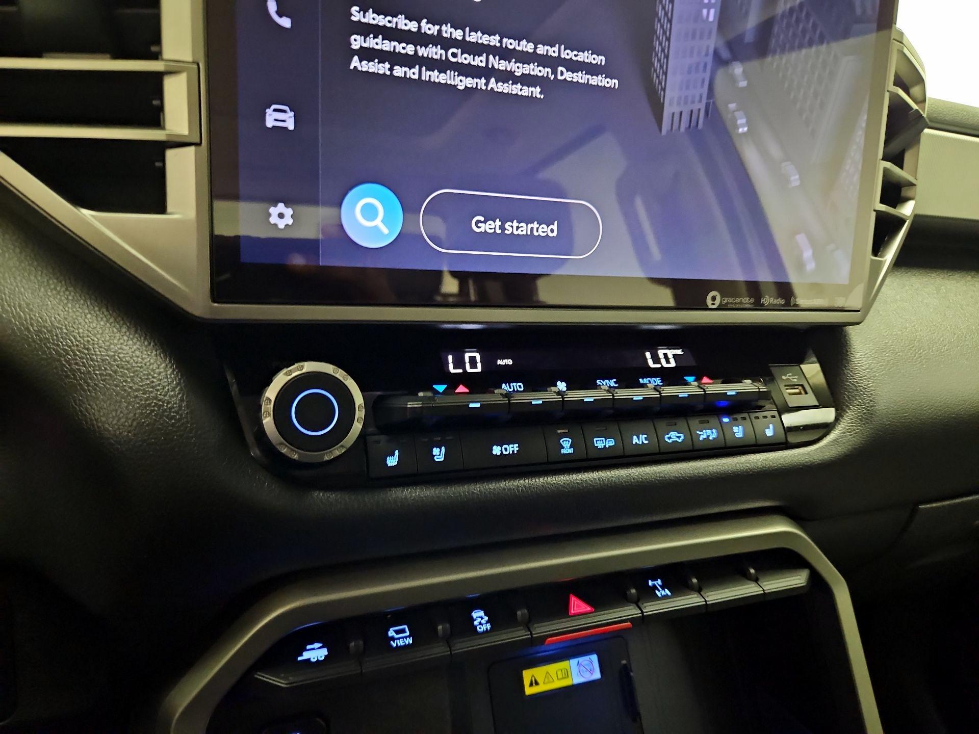 Thumbnail: 2023 Toyota Tundra - 15