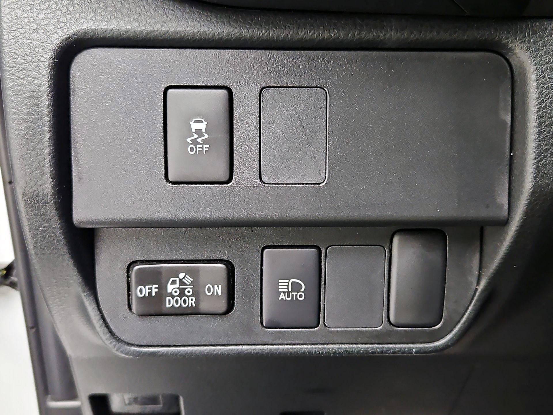 Thumbnail: 2023 Toyota Tacoma - 13