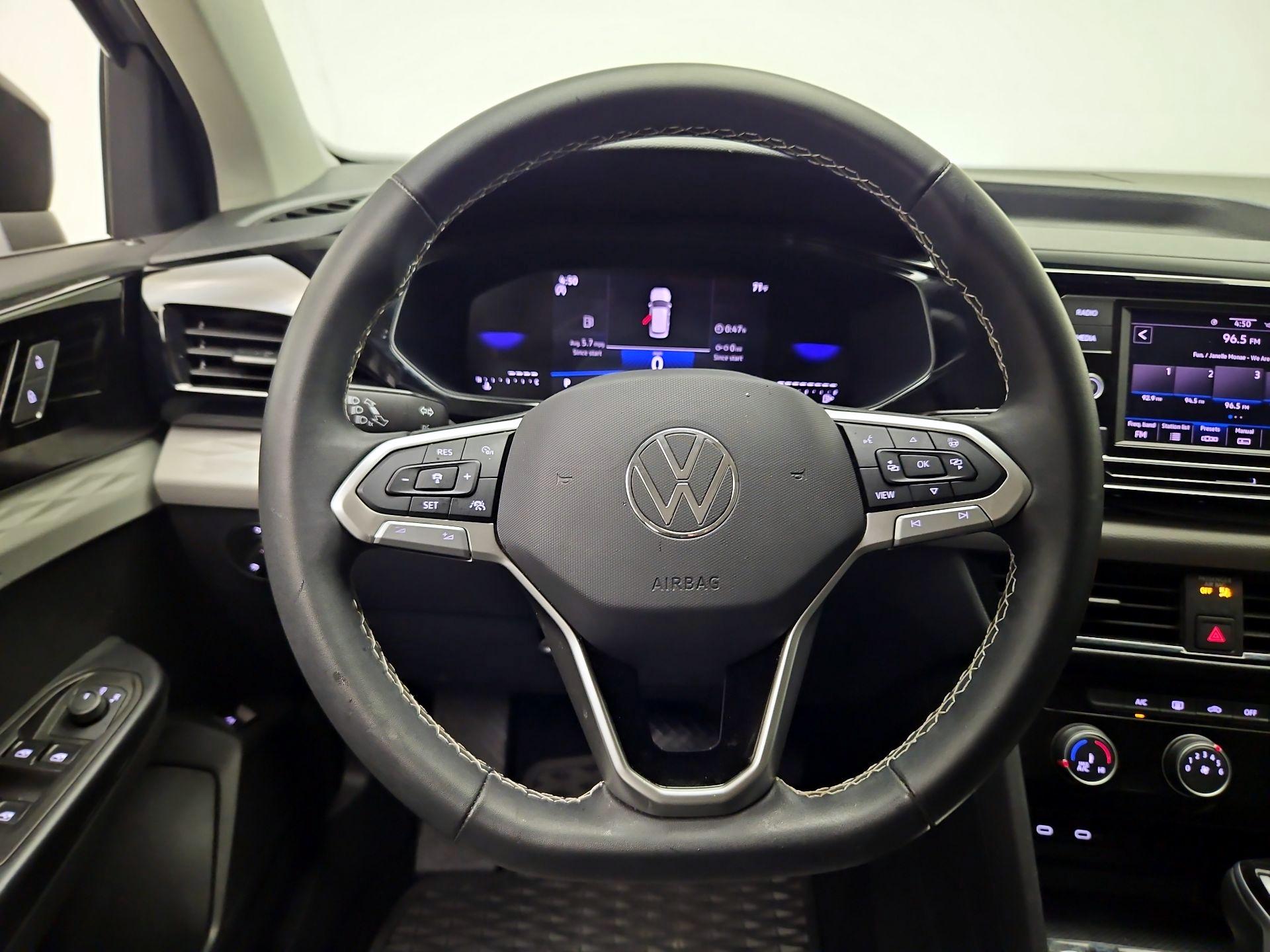 Thumbnail: 2024 Volkswagen Taos - 10