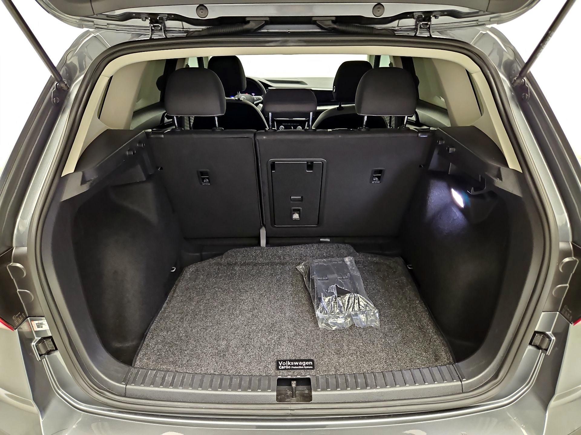 Thumbnail: 2024 Volkswagen Taos - 18