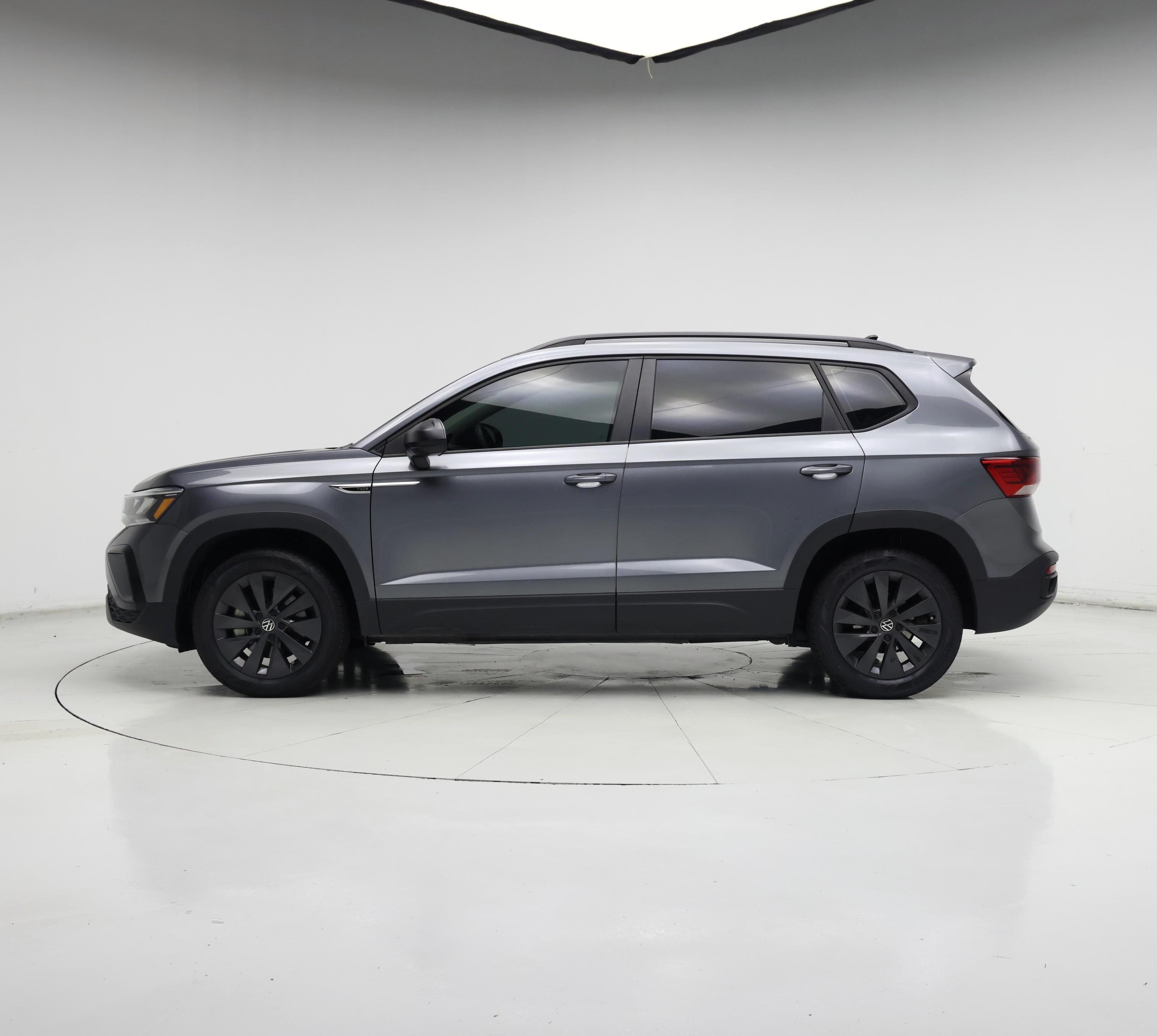 Thumbnail: 2024 Volkswagen Taos - 3