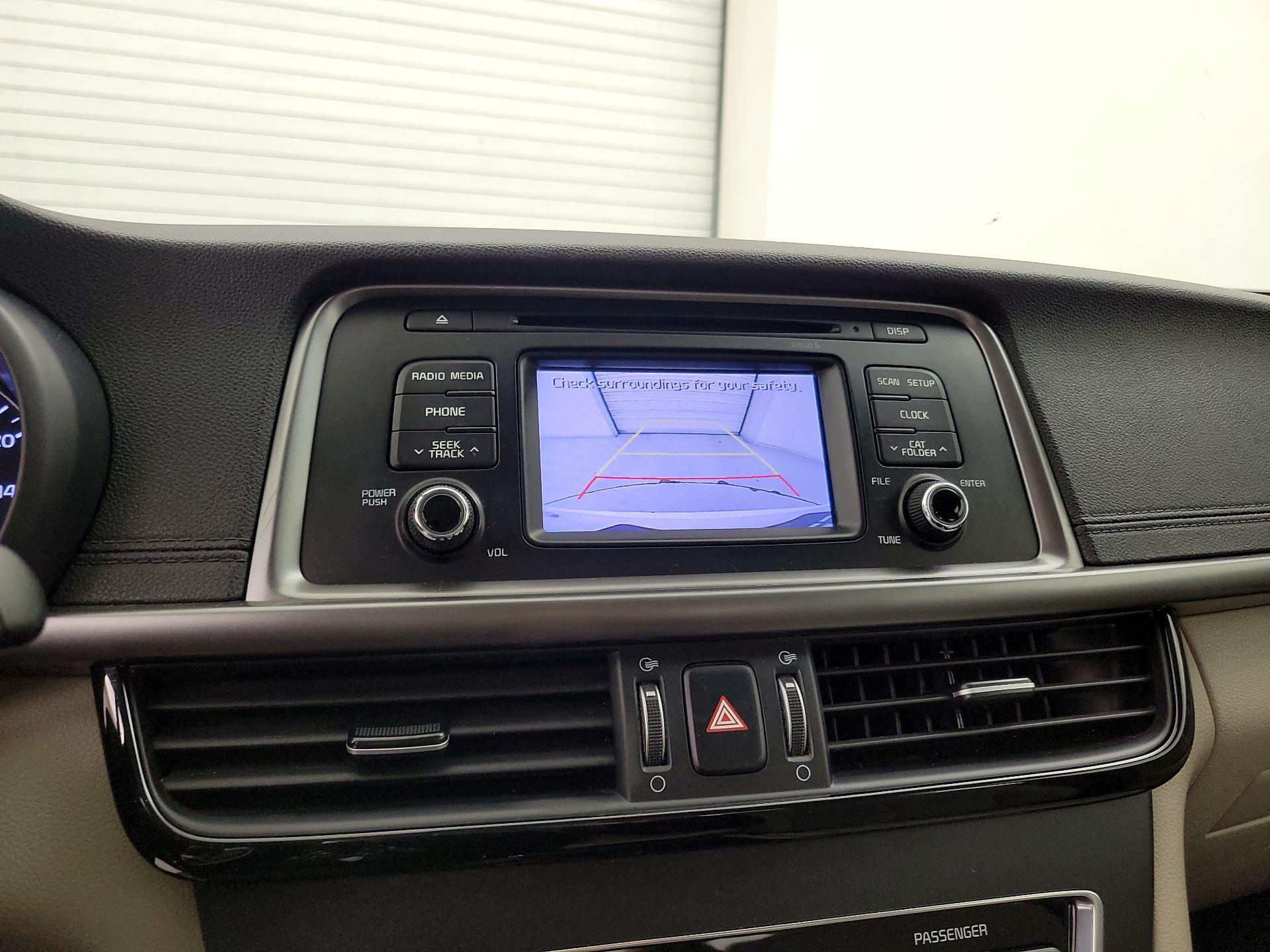 Thumbnail: 2016 Kia Optima - 14