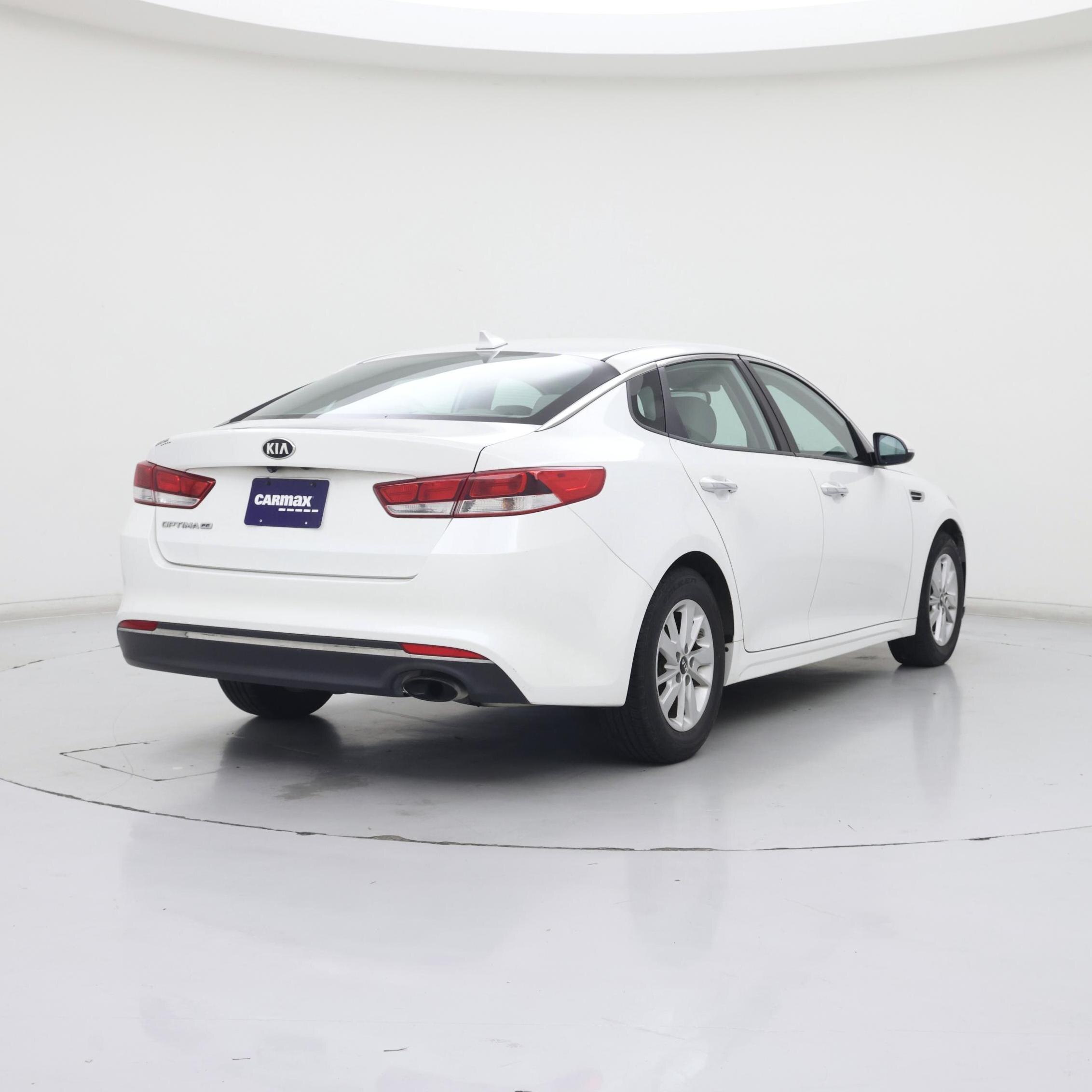 Thumbnail: 2016 Kia Optima - 8