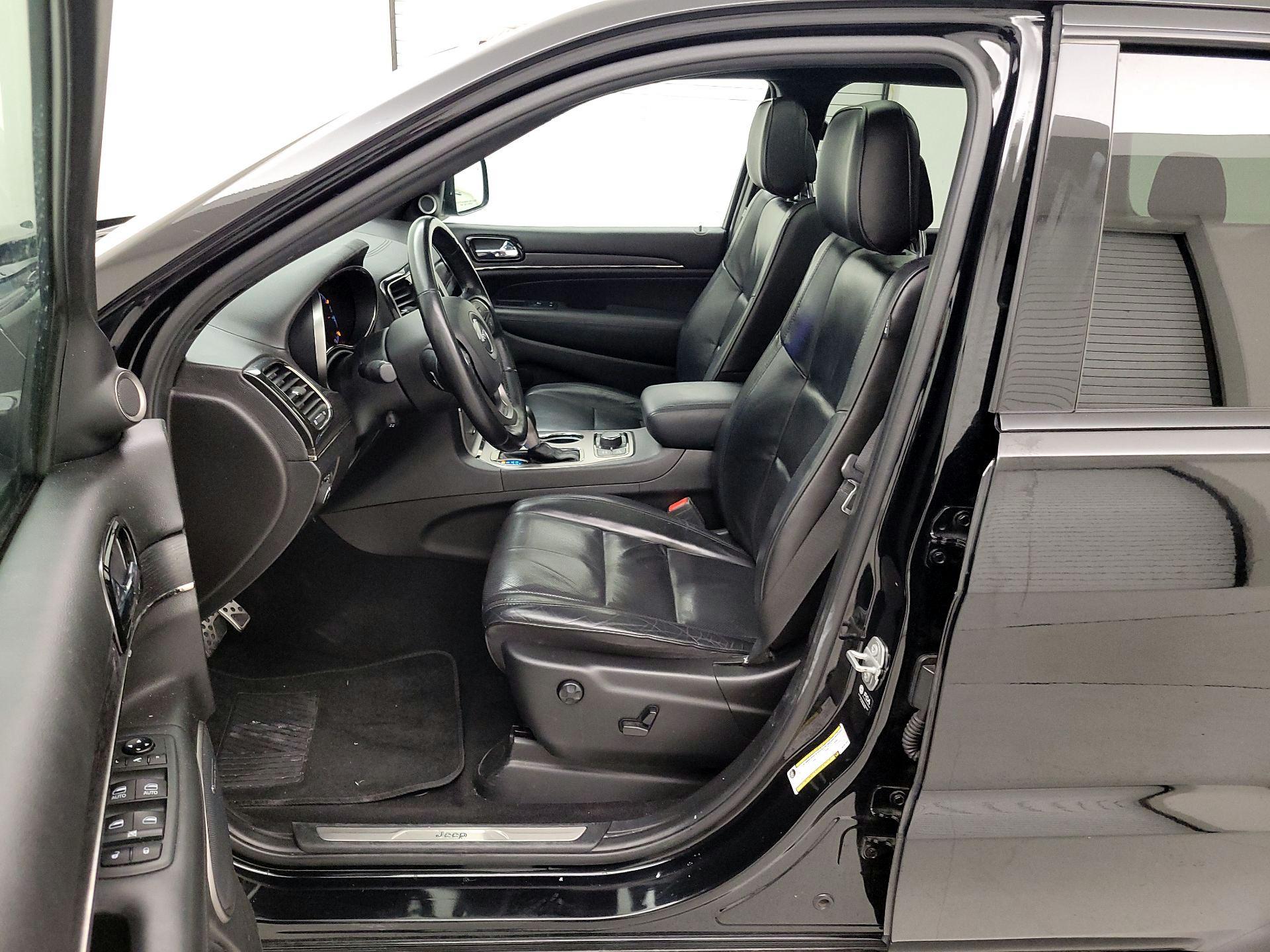 Thumbnail: 2021 Jeep Grand Cherokee - 11