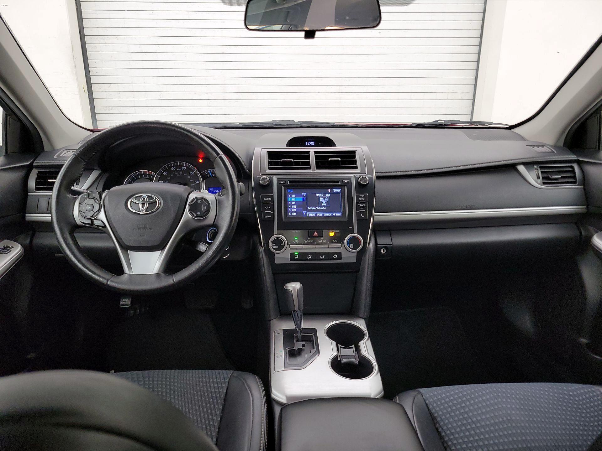 Thumbnail: 2014 Toyota Camry - 9