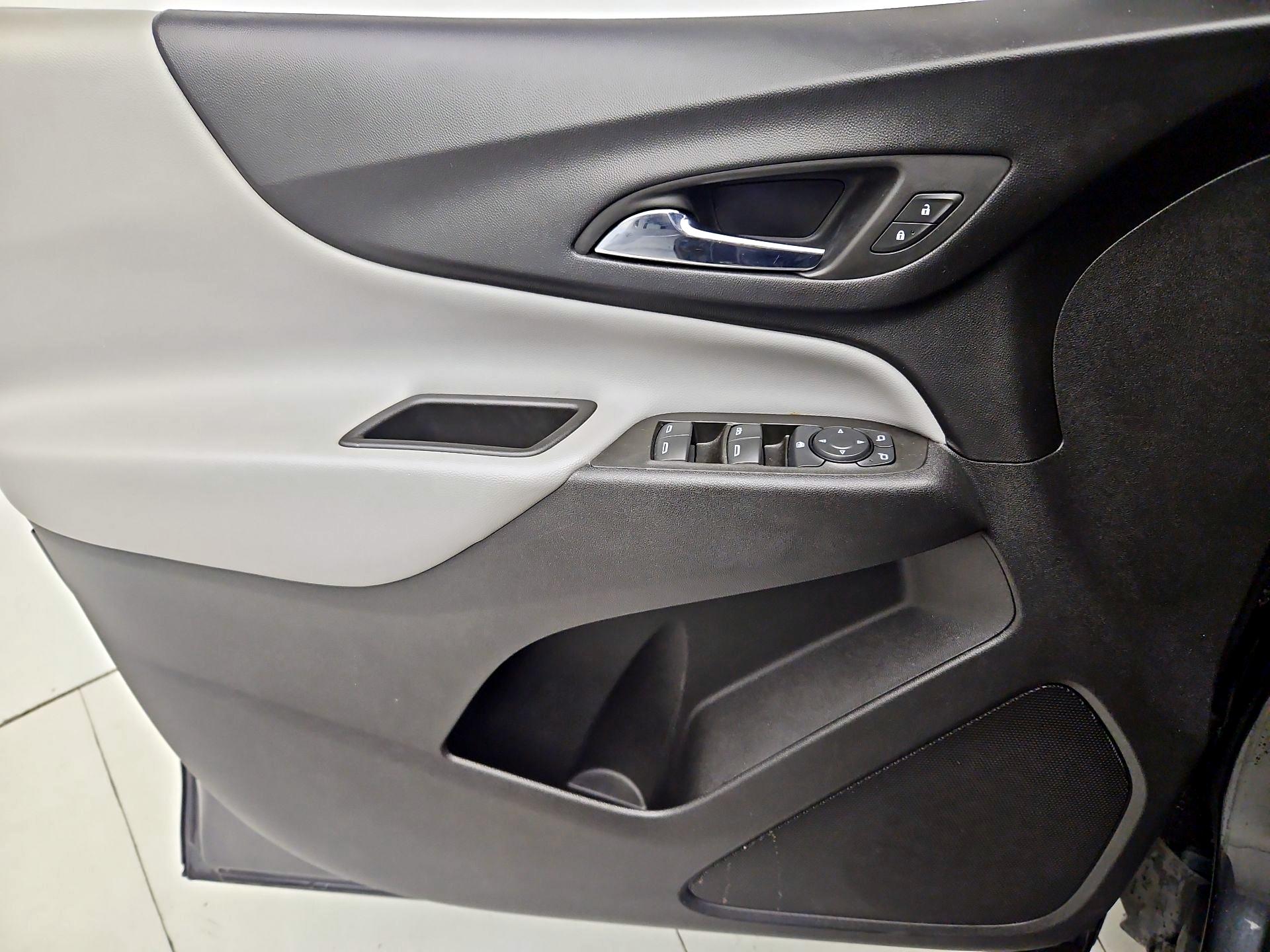 Thumbnail: 2022 Chevrolet Equinox - 12