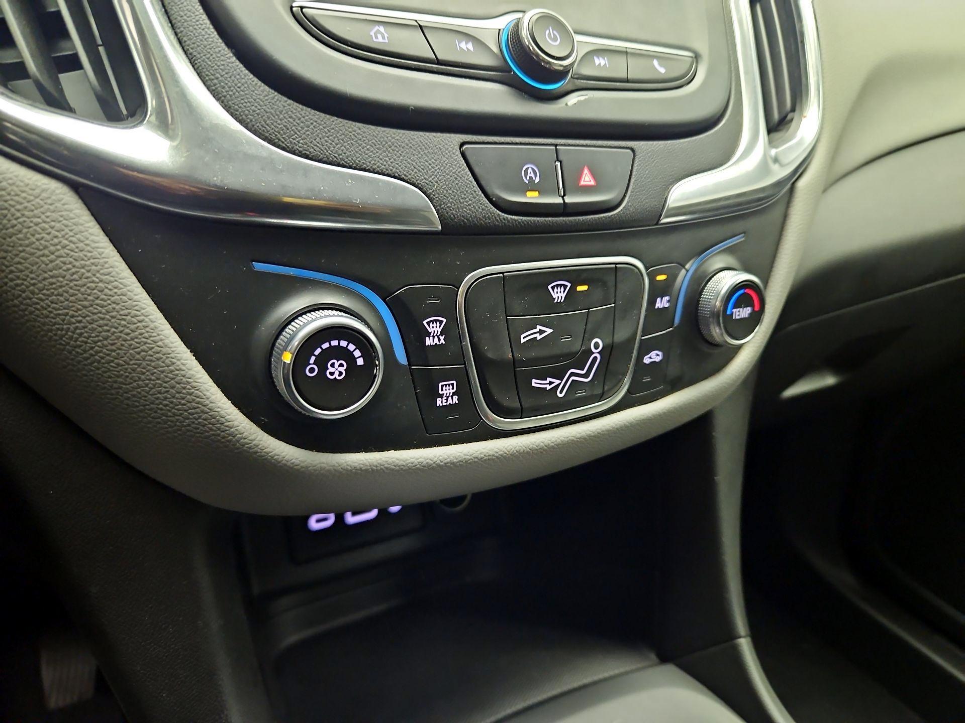 Thumbnail: 2022 Chevrolet Equinox - 16