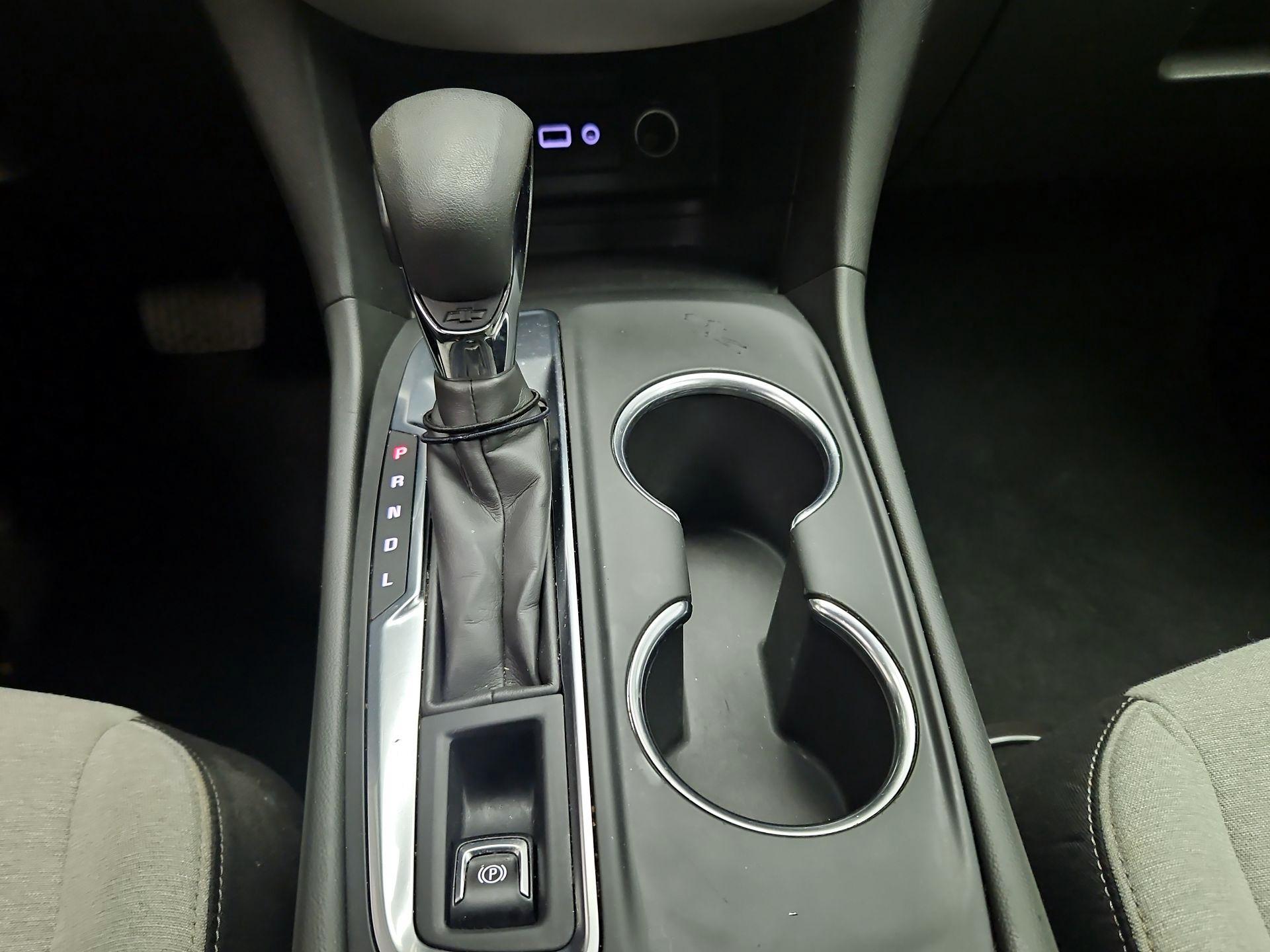 Thumbnail: 2022 Chevrolet Equinox - 17