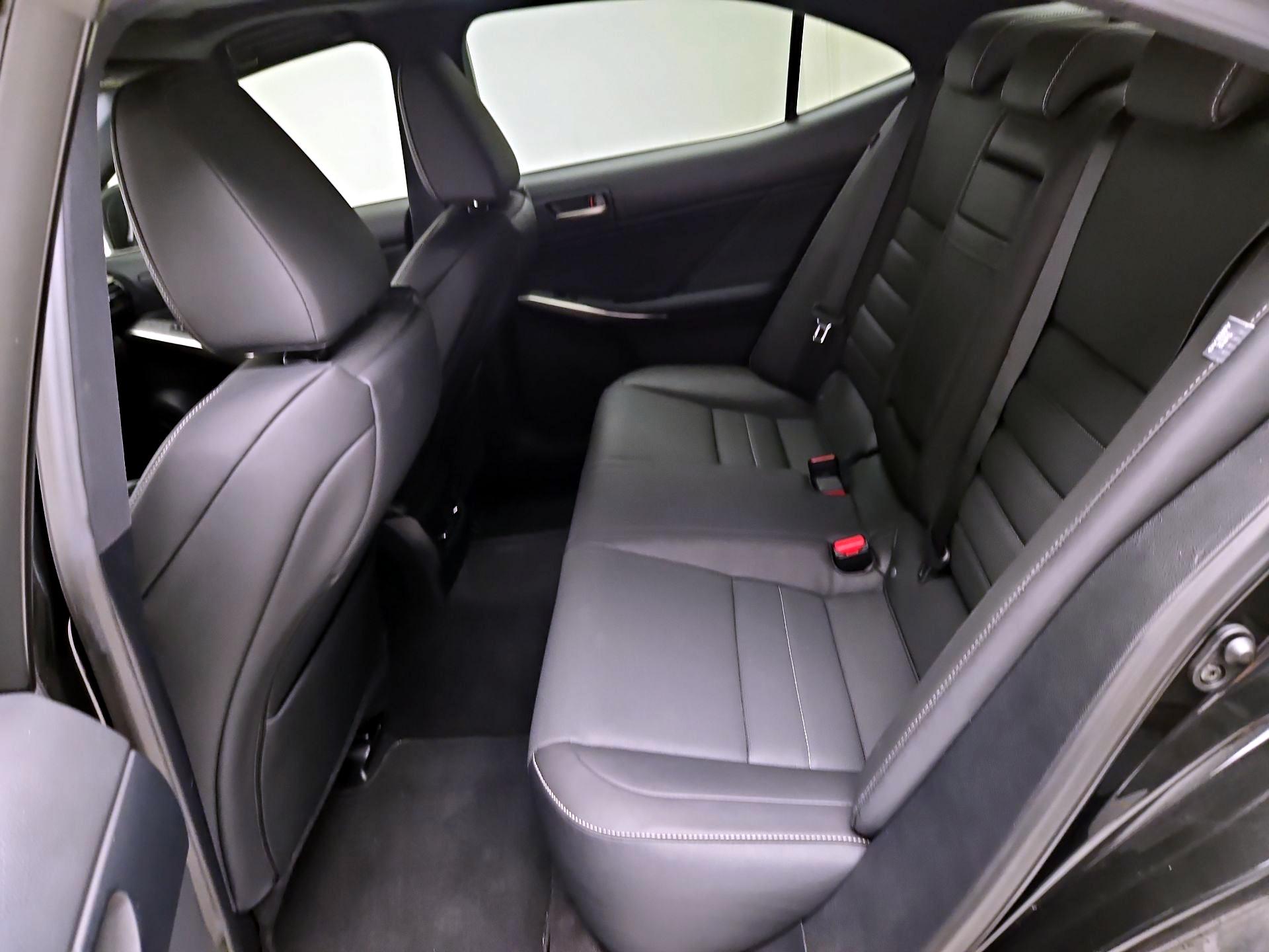 Thumbnail: 2020 Lexus IS - 20