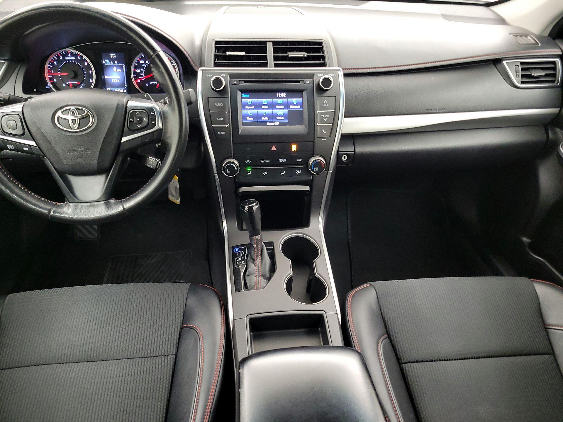 Thumbnail: 2016 Toyota Camry - 9