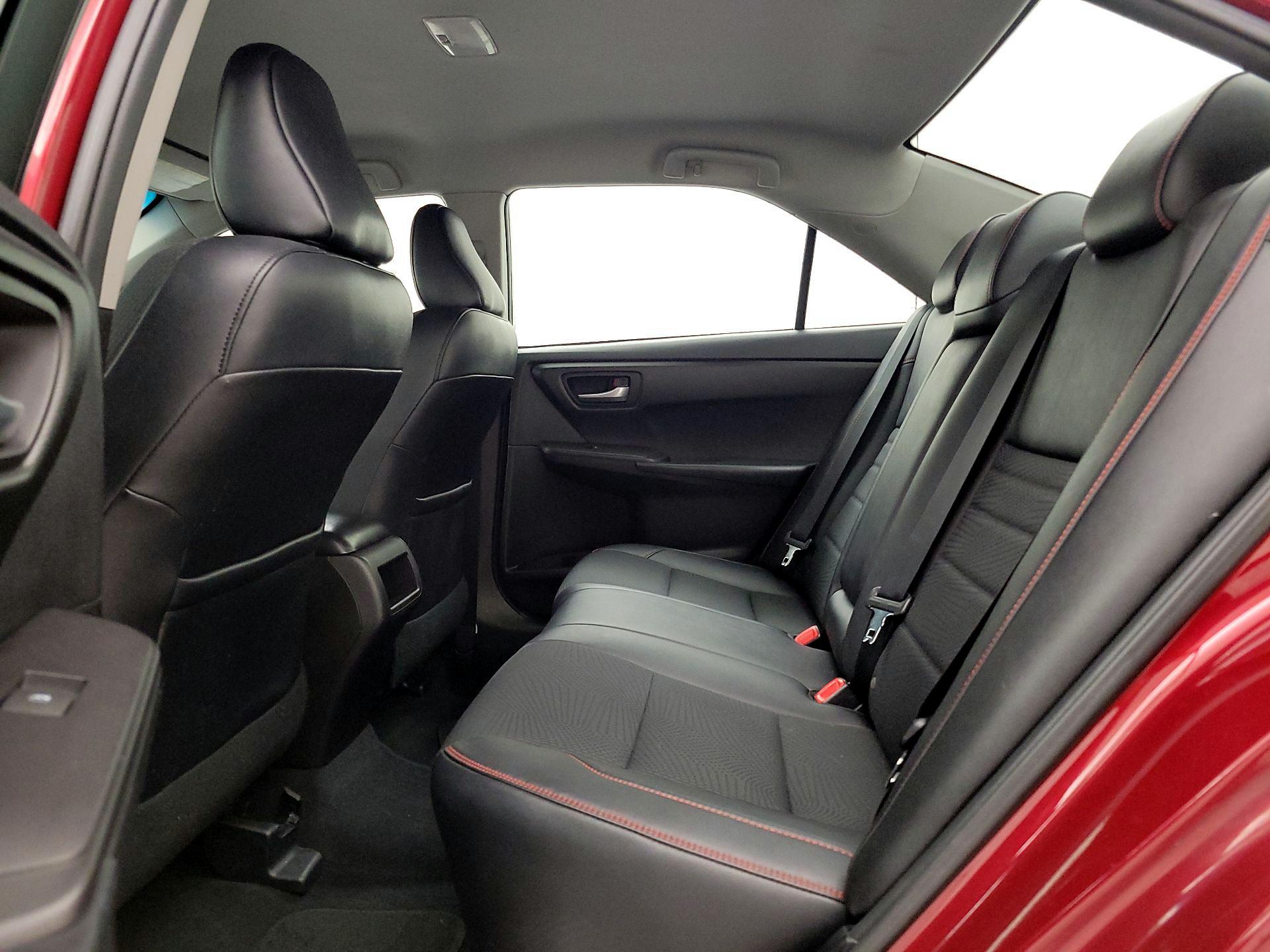 Thumbnail: 2016 Toyota Camry - 19