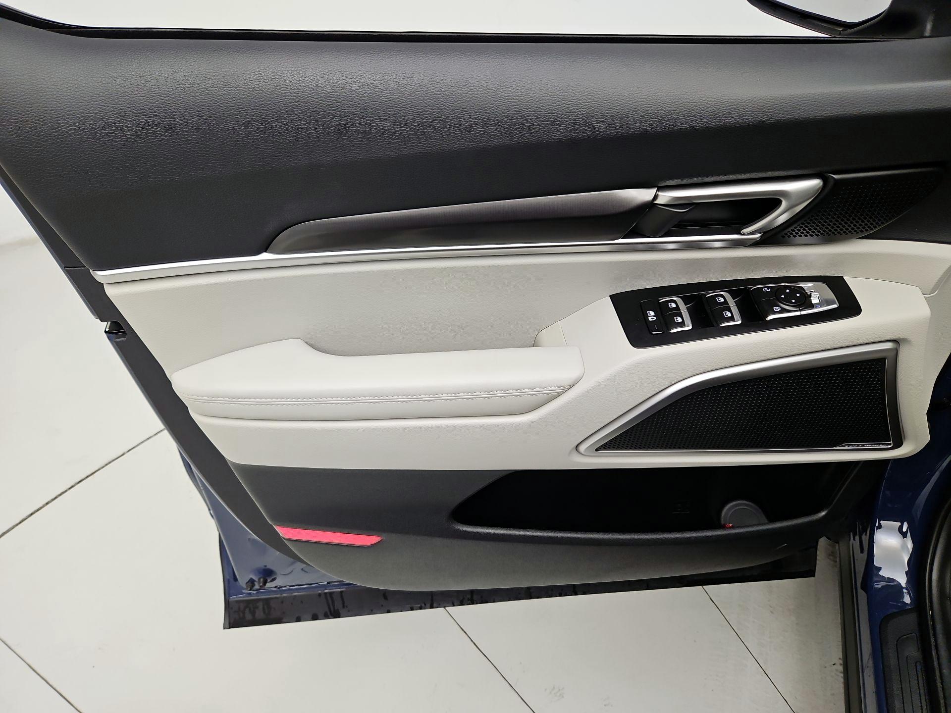 Thumbnail: 2025 Kia Telluride - 12