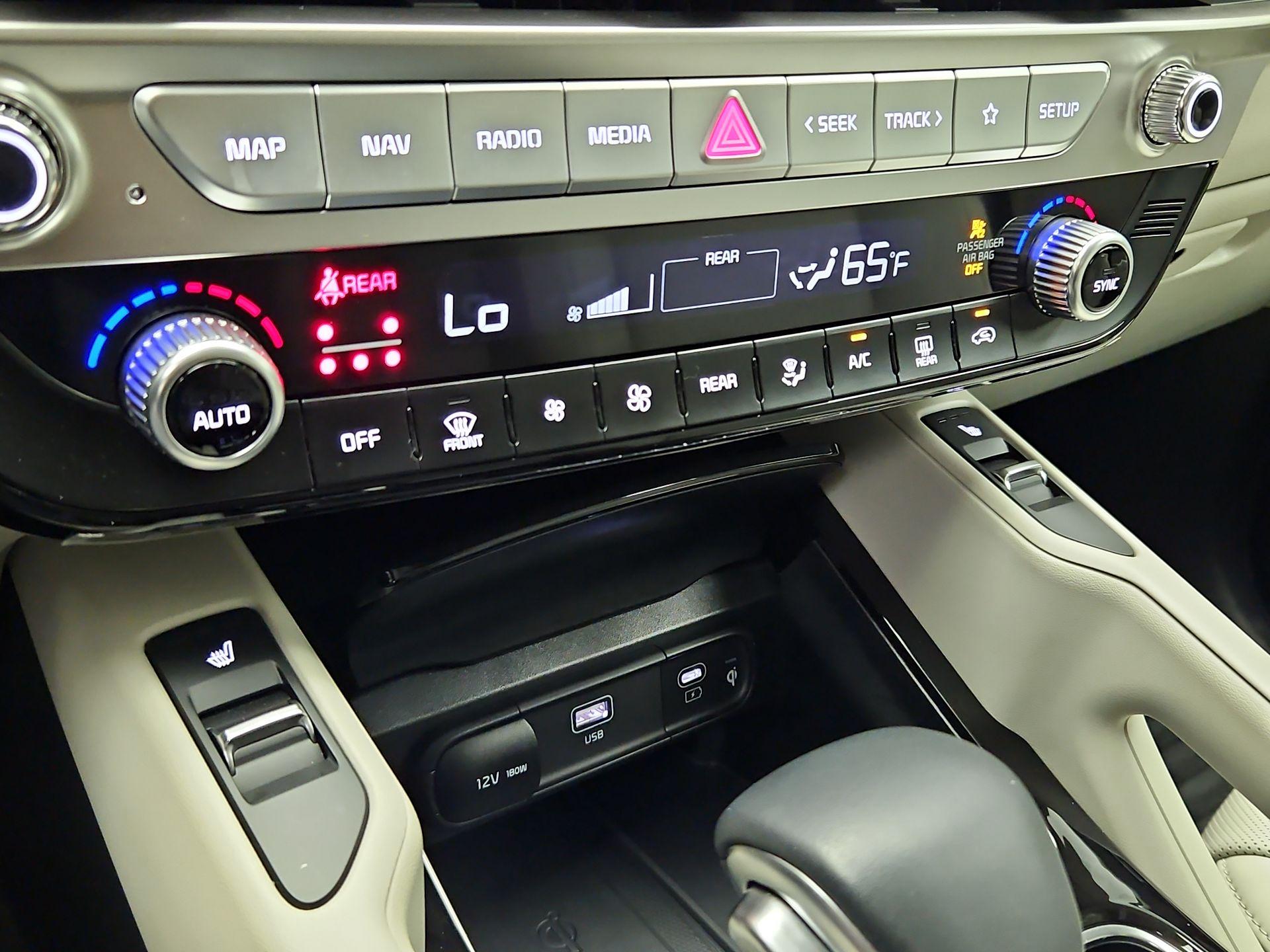 Thumbnail: 2025 Kia Telluride - 17