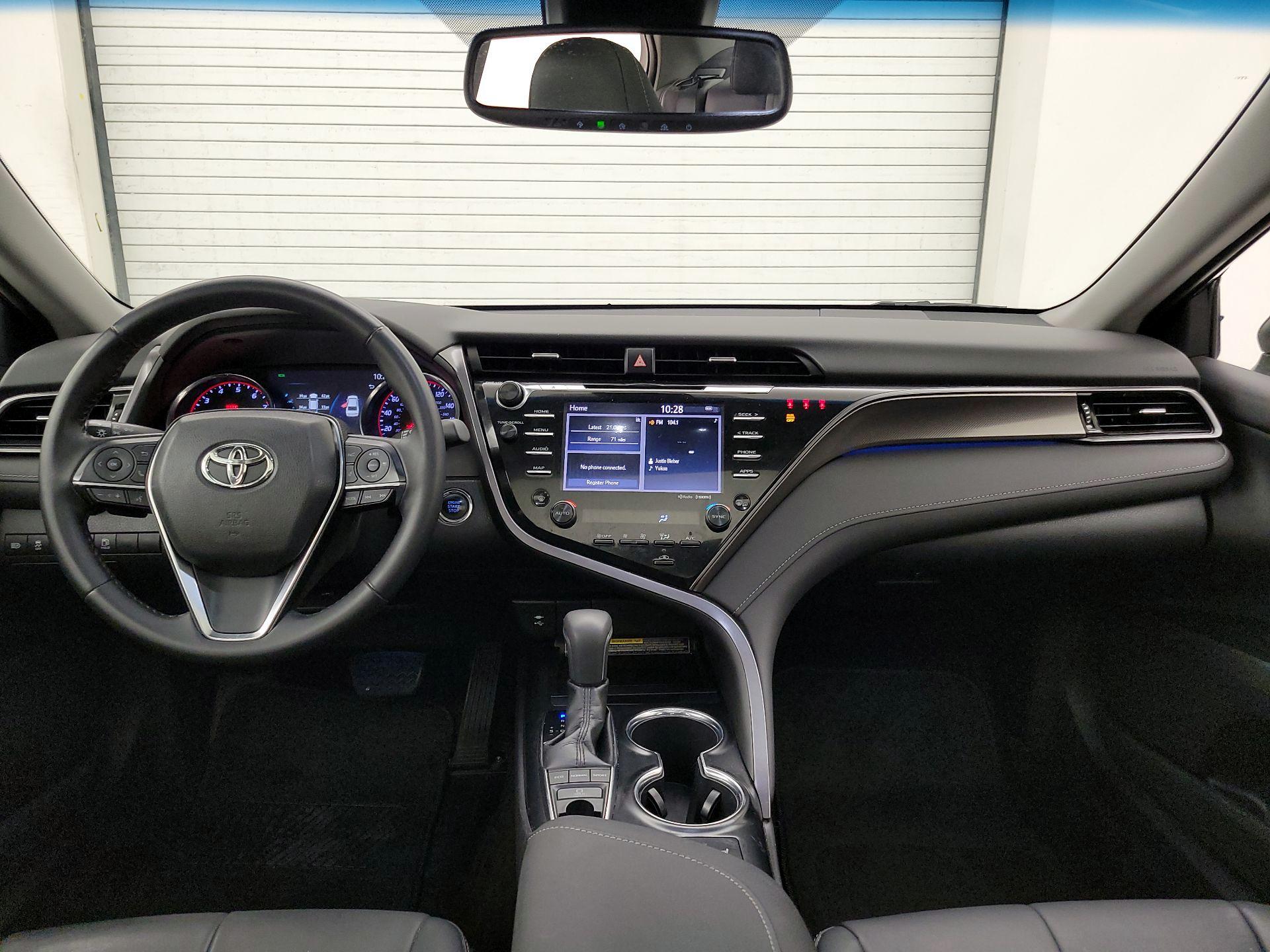 Thumbnail: 2019 Toyota Camry - 9