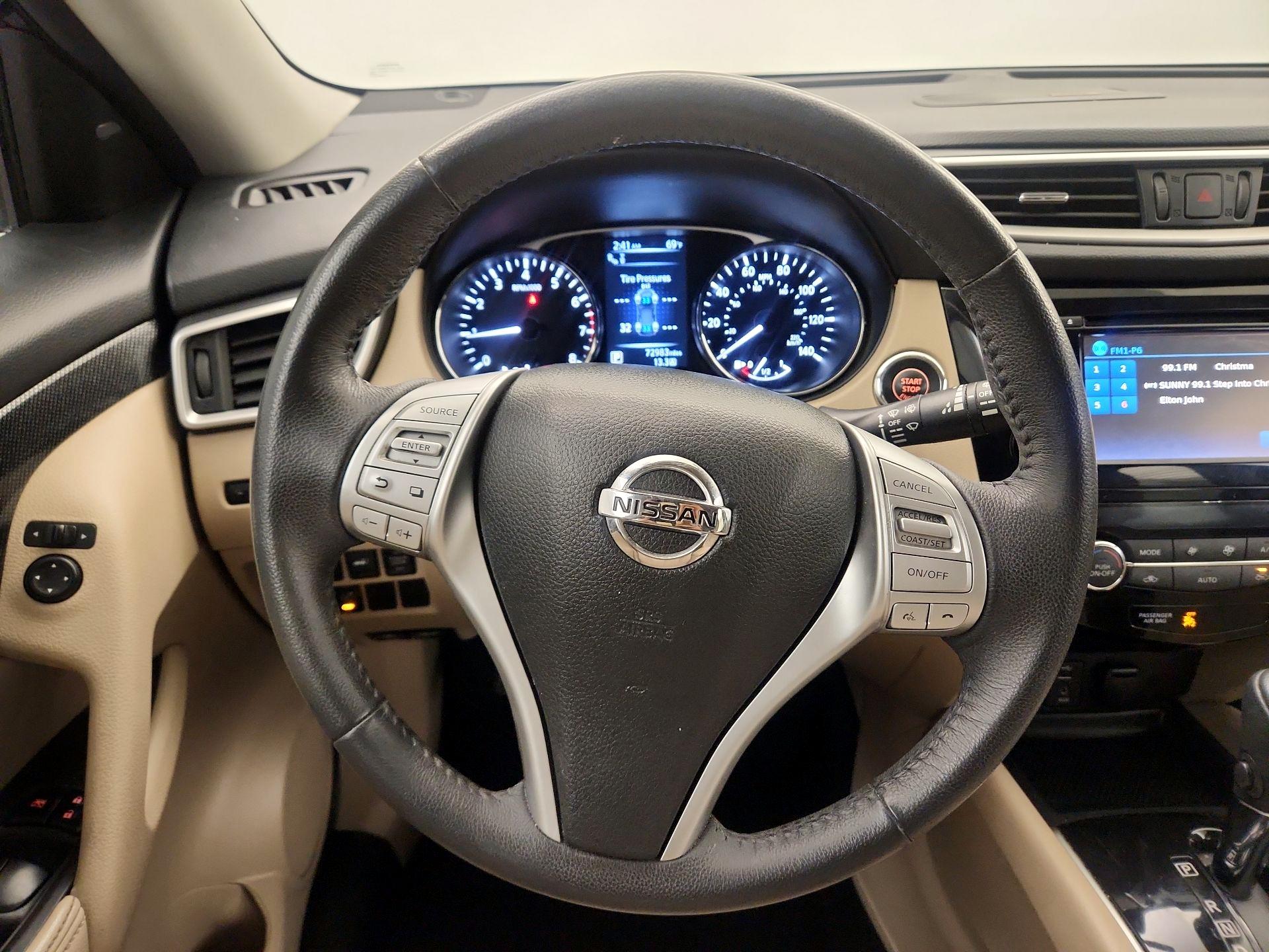 Thumbnail: 2016 Nissan Rogue - 10