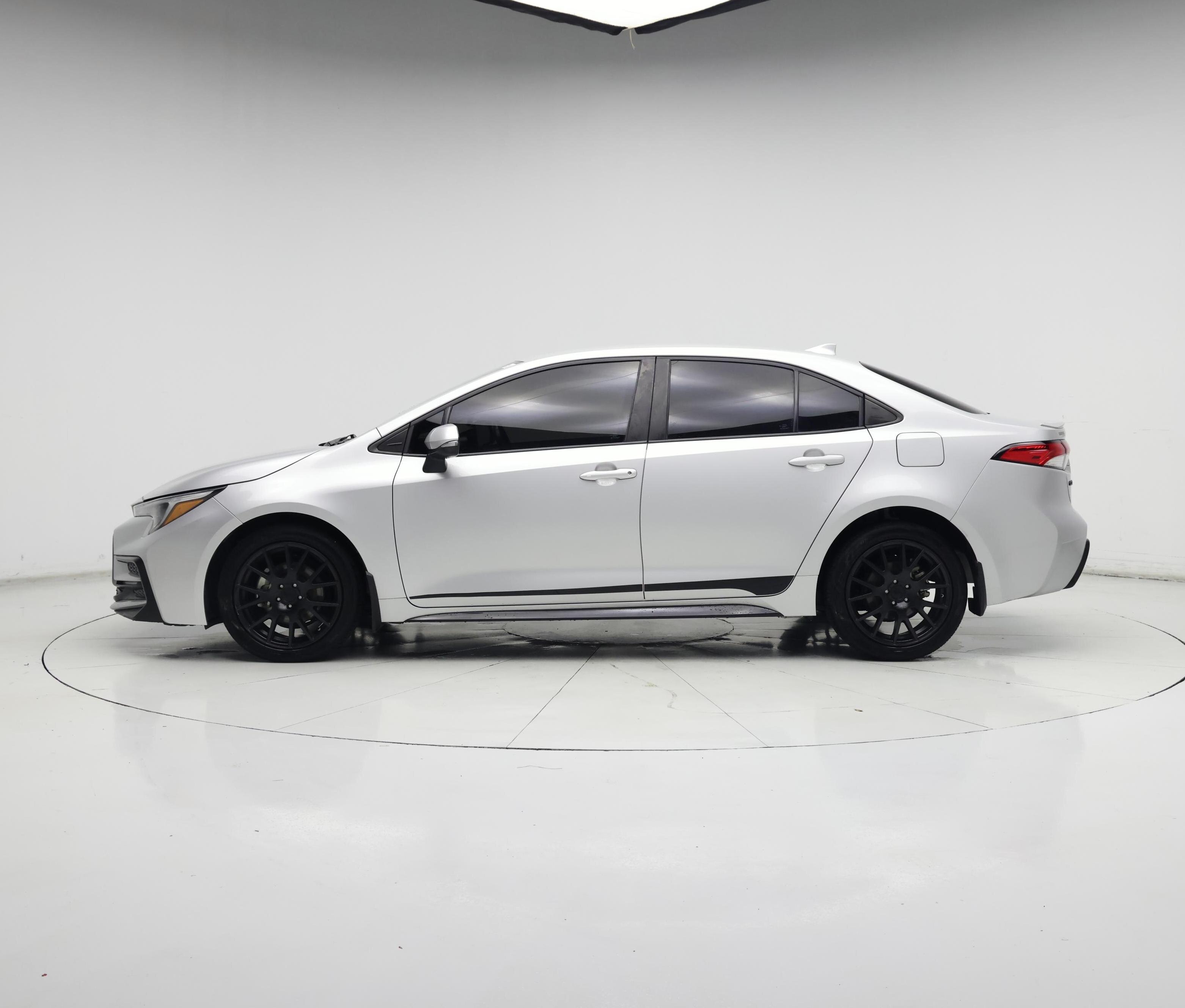 Thumbnail: 2023 Toyota Corolla - 3