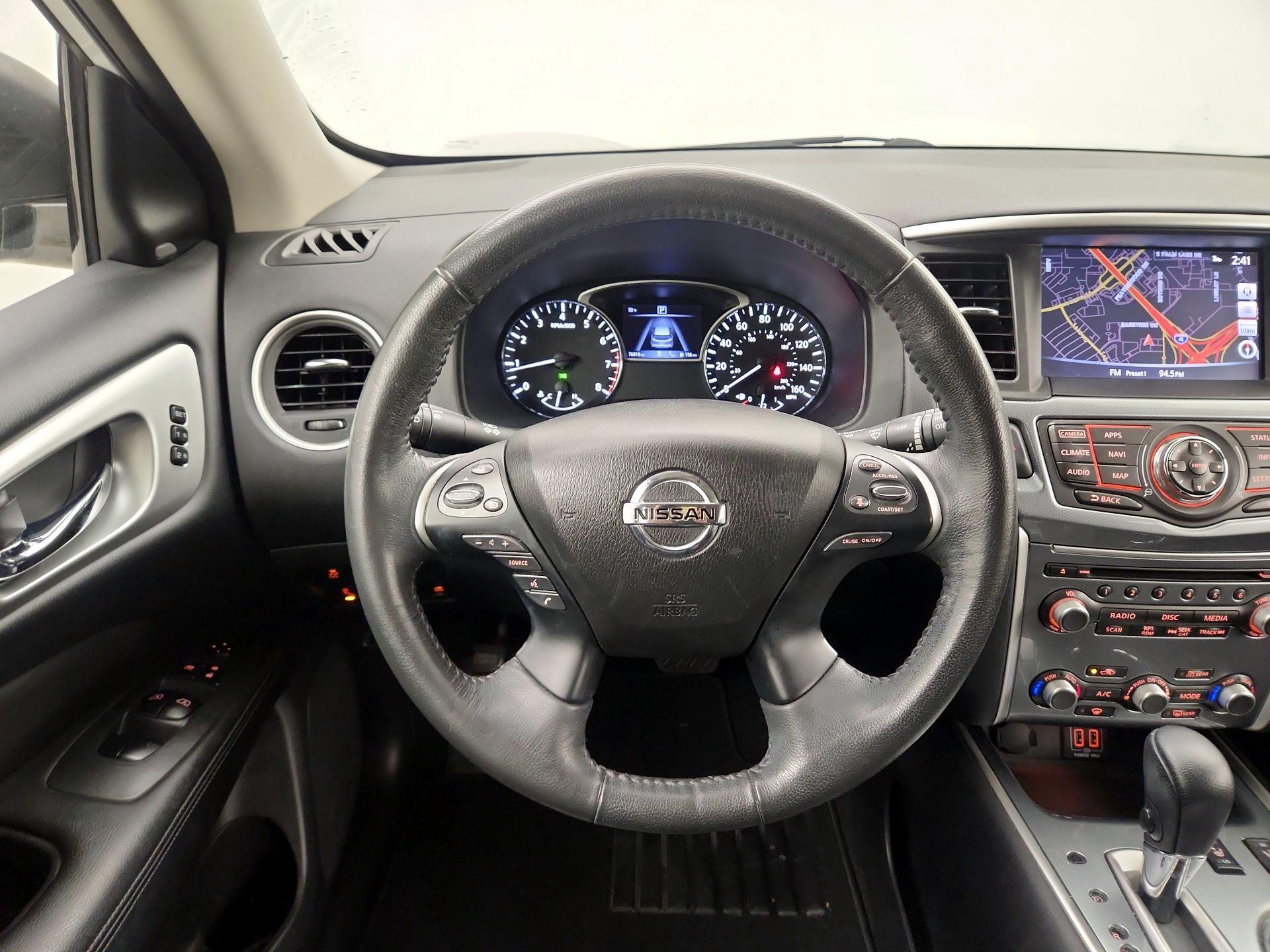 Thumbnail: 2018 Nissan Pathfinder - 10