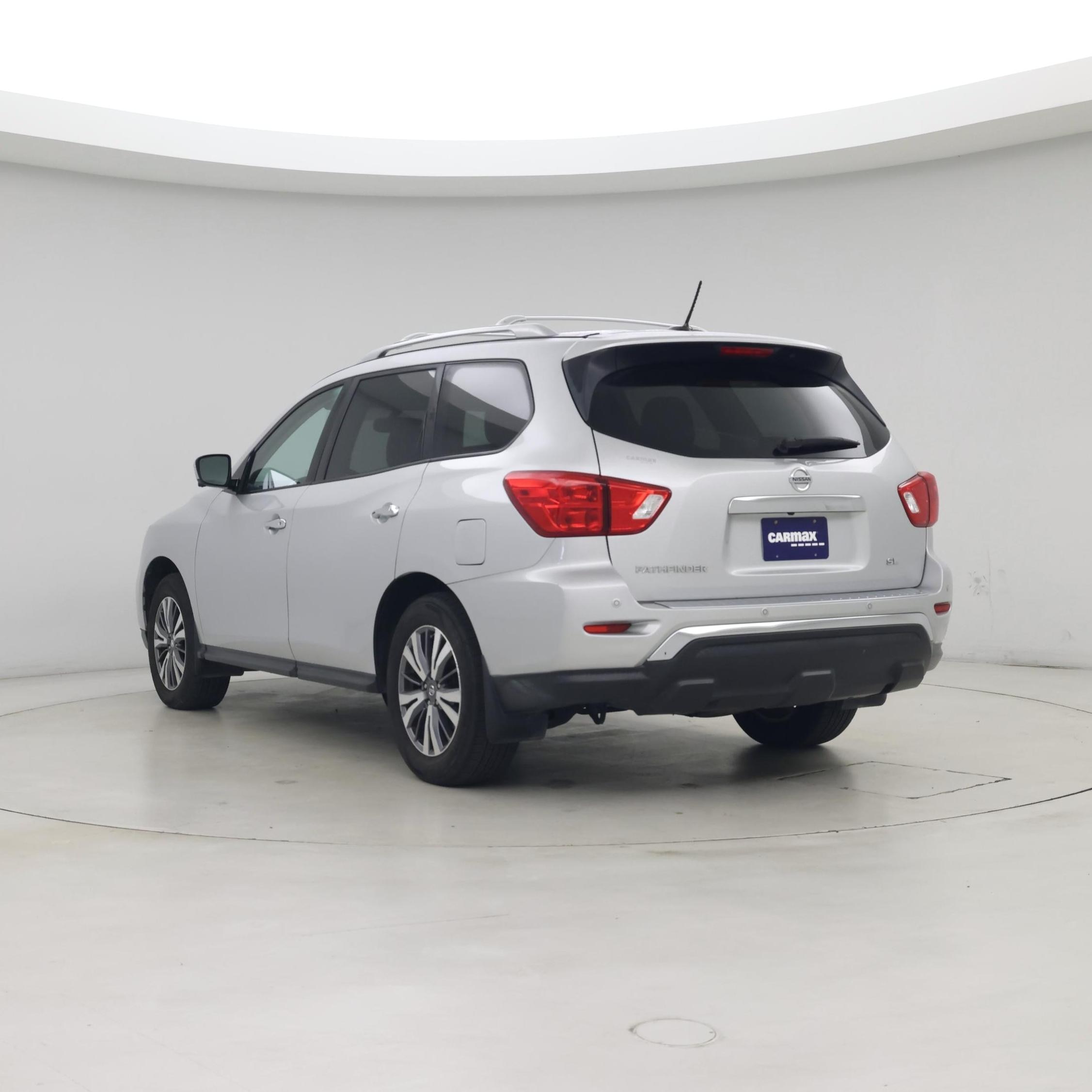 Thumbnail: 2018 Nissan Pathfinder - 2