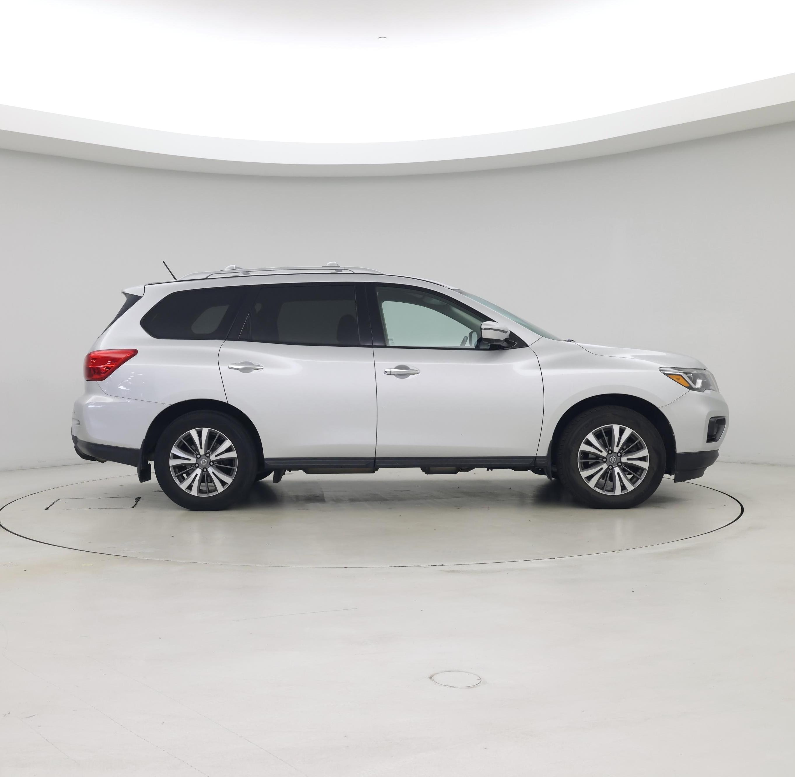 Thumbnail: 2018 Nissan Pathfinder - 7