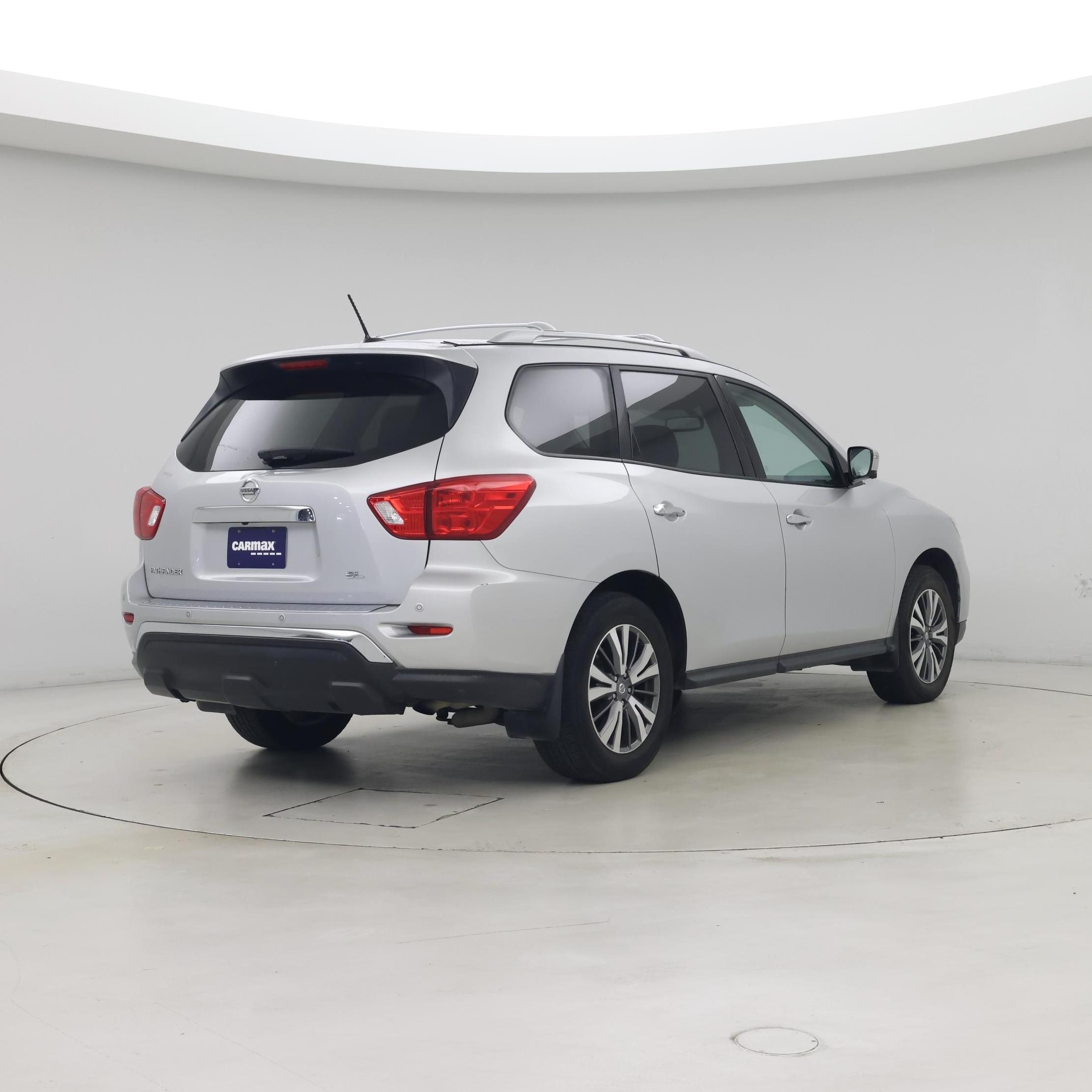 Thumbnail: 2018 Nissan Pathfinder - 8